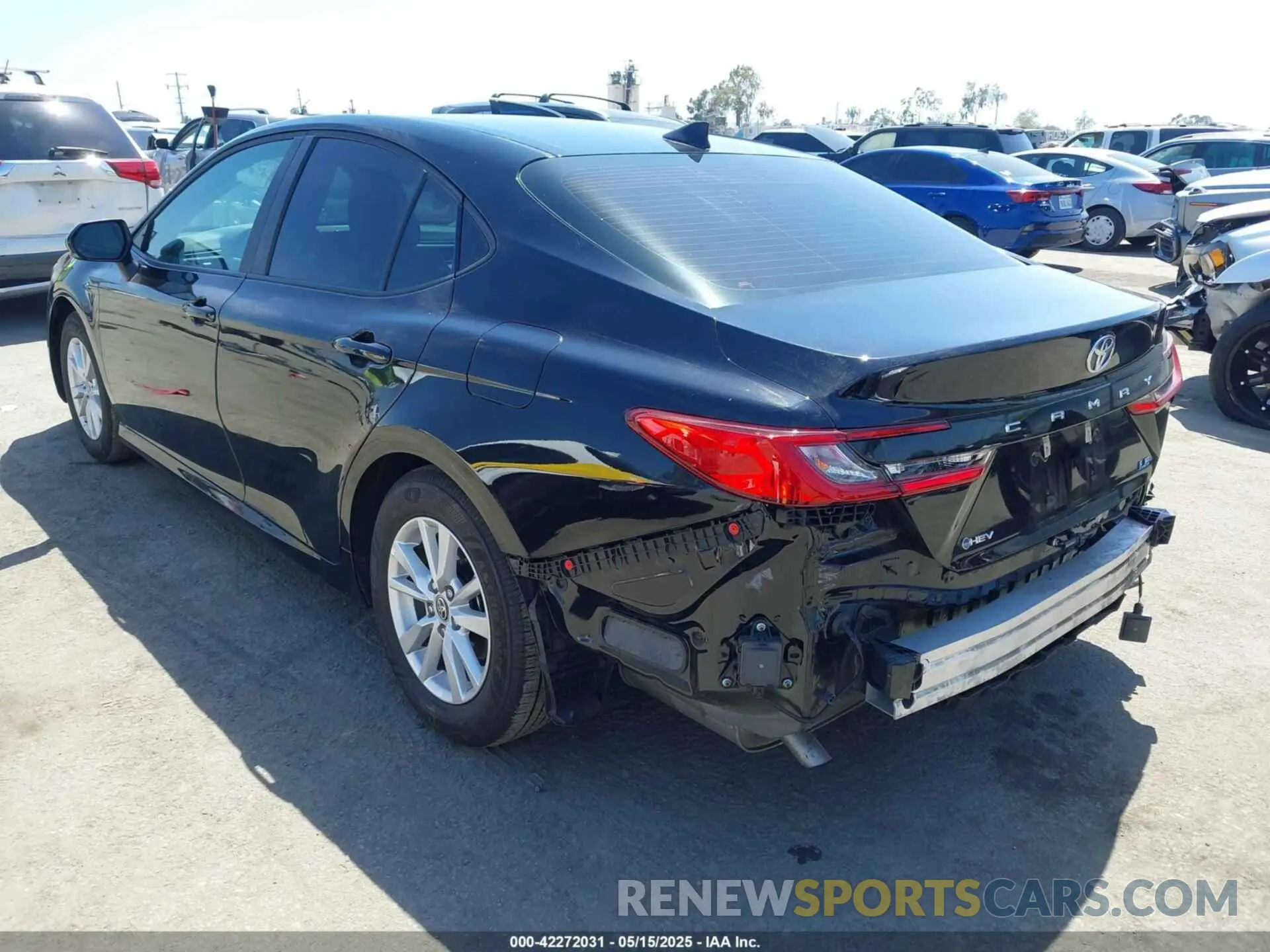 3 fotografías del automóvil dañado 4T1DAACK4SU521358 TOYOTA CAMRY 2025