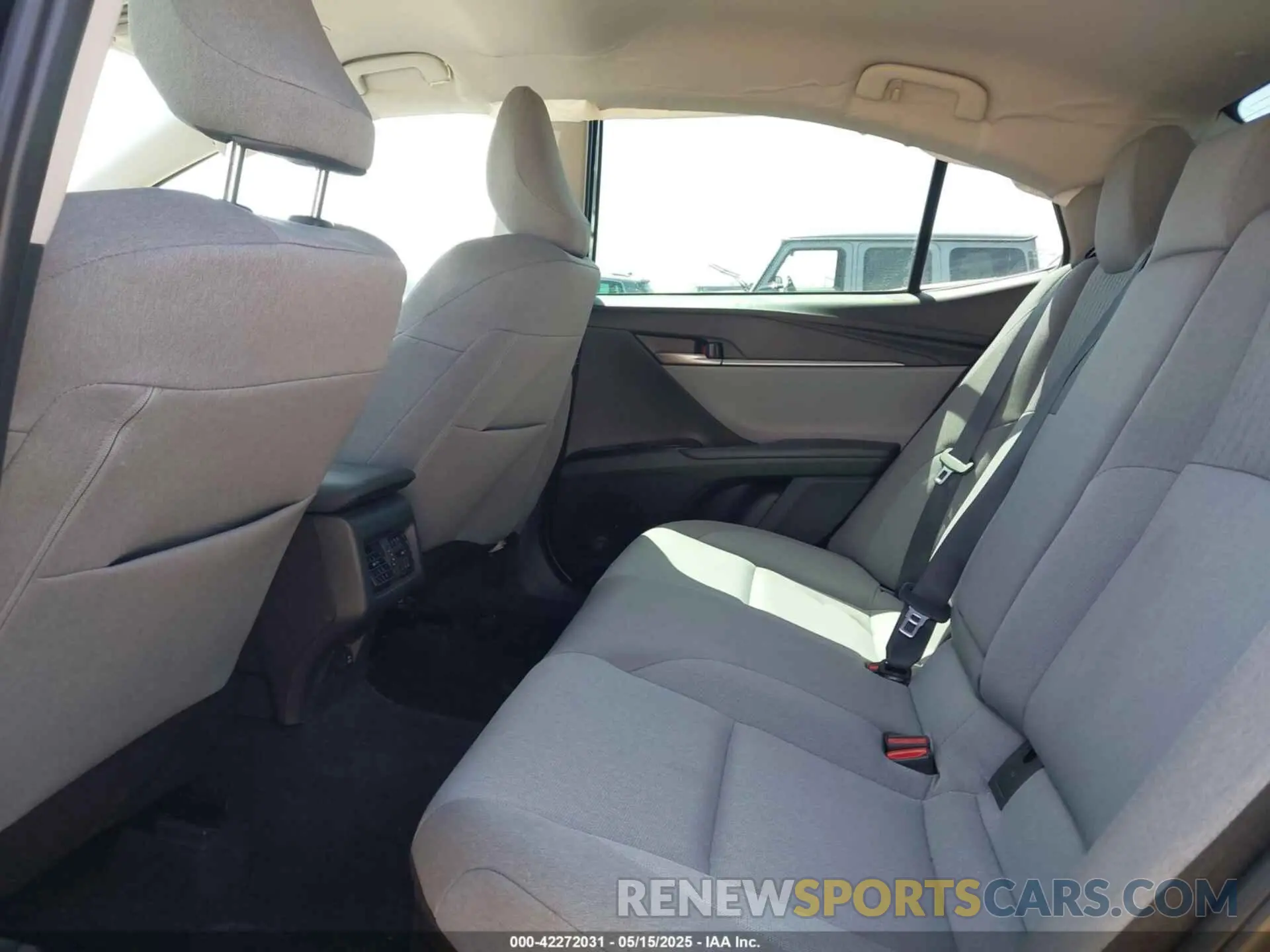 8 fotografías del automóvil dañado 4T1DAACK4SU521358 TOYOTA CAMRY 2025