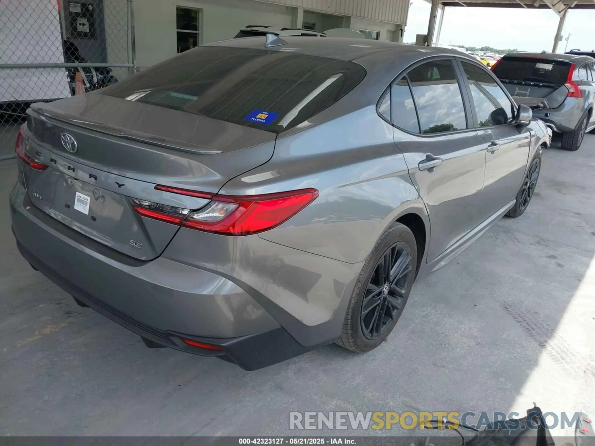 4 fotografías del automóvil dañado 4T1DAACK4SU530349 TOYOTA CAMRY 2025