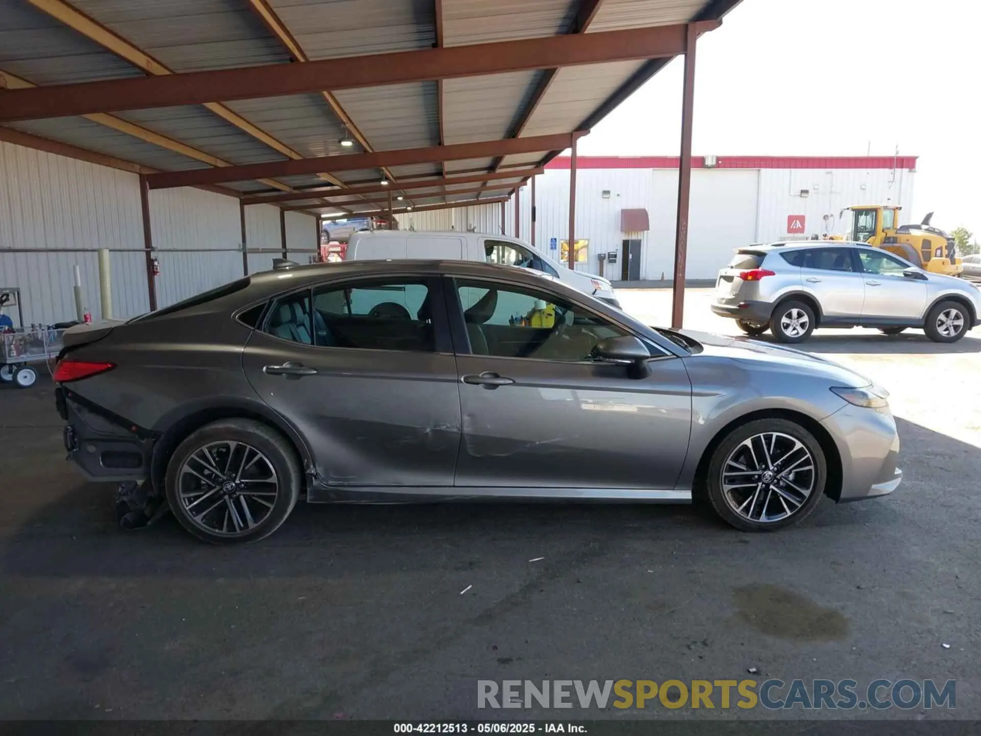 14 fotografías del automóvil dañado 4T1DAACK4SU555705 TOYOTA CAMRY 2025