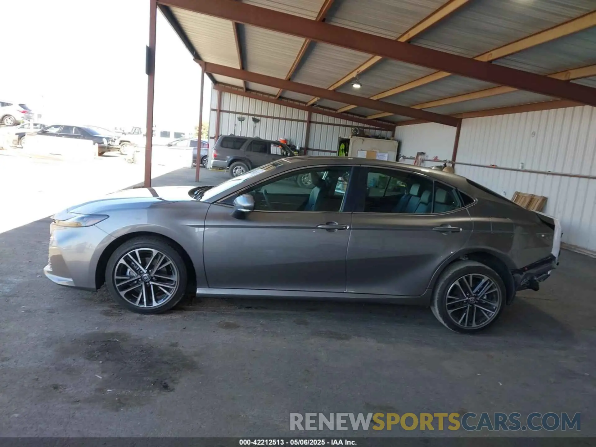15 fotografías del automóvil dañado 4T1DAACK4SU555705 TOYOTA CAMRY 2025