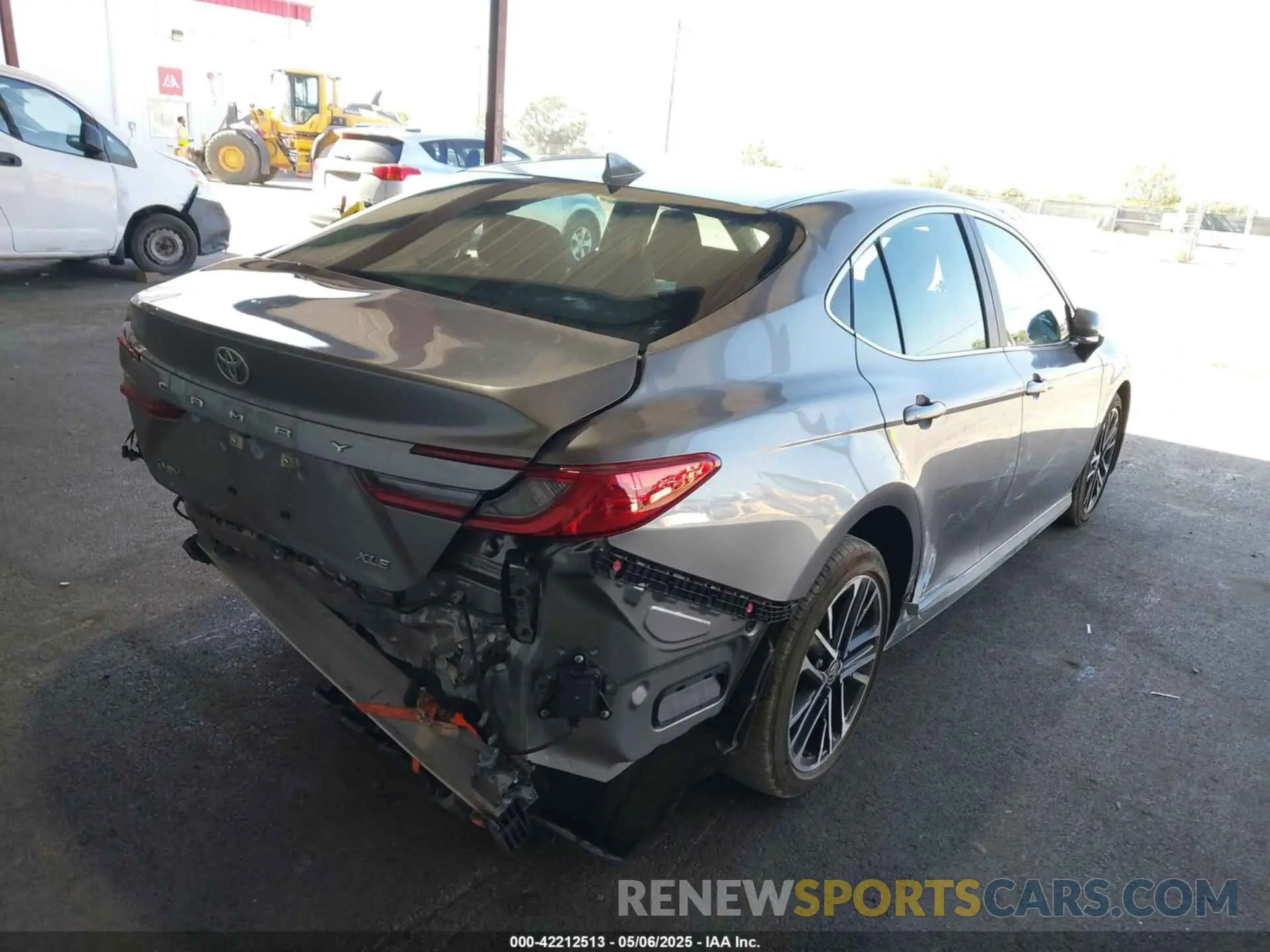 4 fotografías del automóvil dañado 4T1DAACK4SU555705 TOYOTA CAMRY 2025