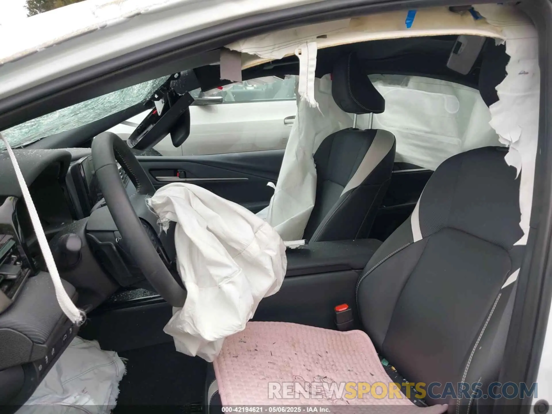 15 fotografías del automóvil dañado 4T1DAACK4SU557518 TOYOTA CAMRY 2025