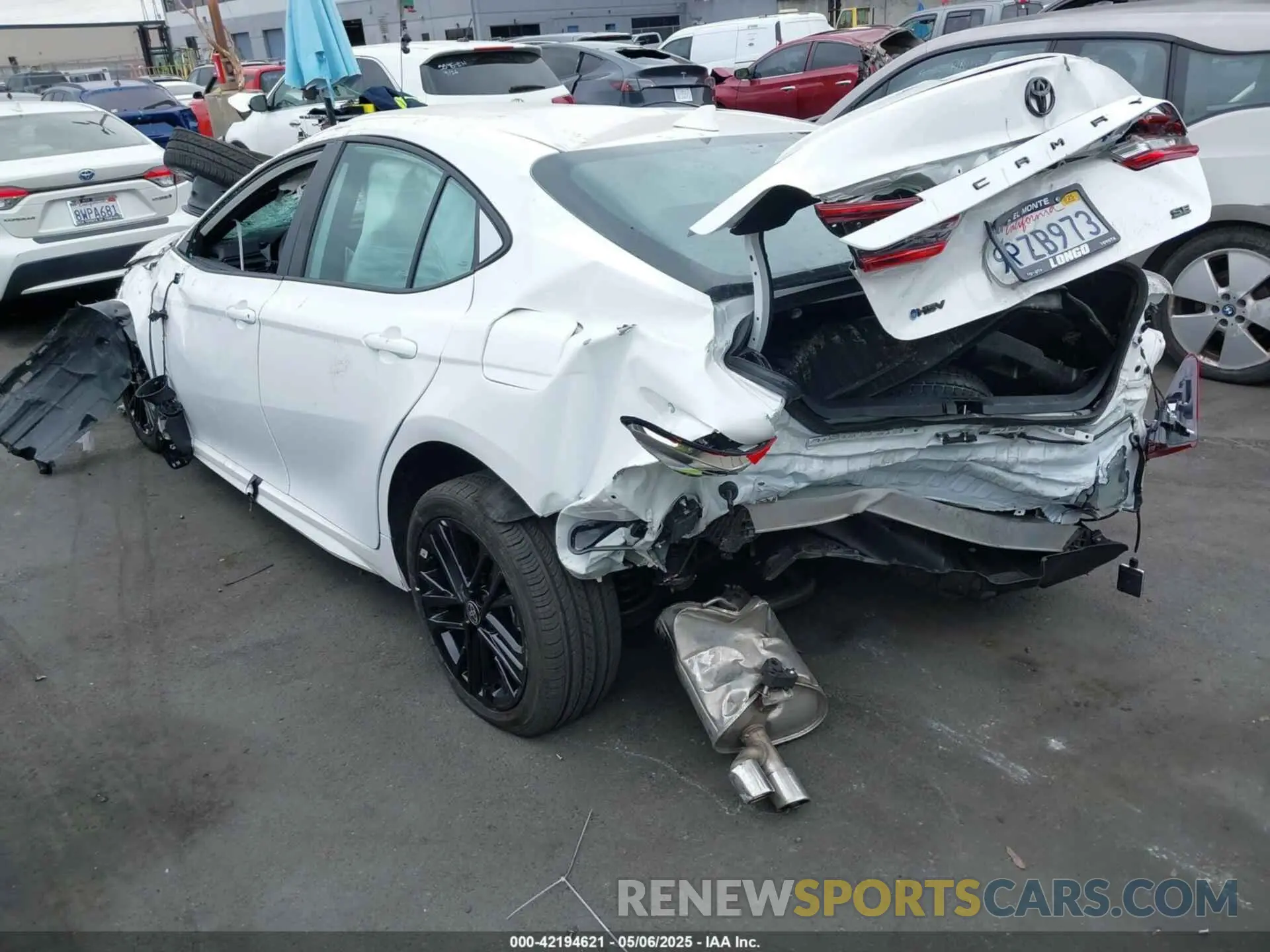 3 fotografías del automóvil dañado 4T1DAACK4SU557518 TOYOTA CAMRY 2025