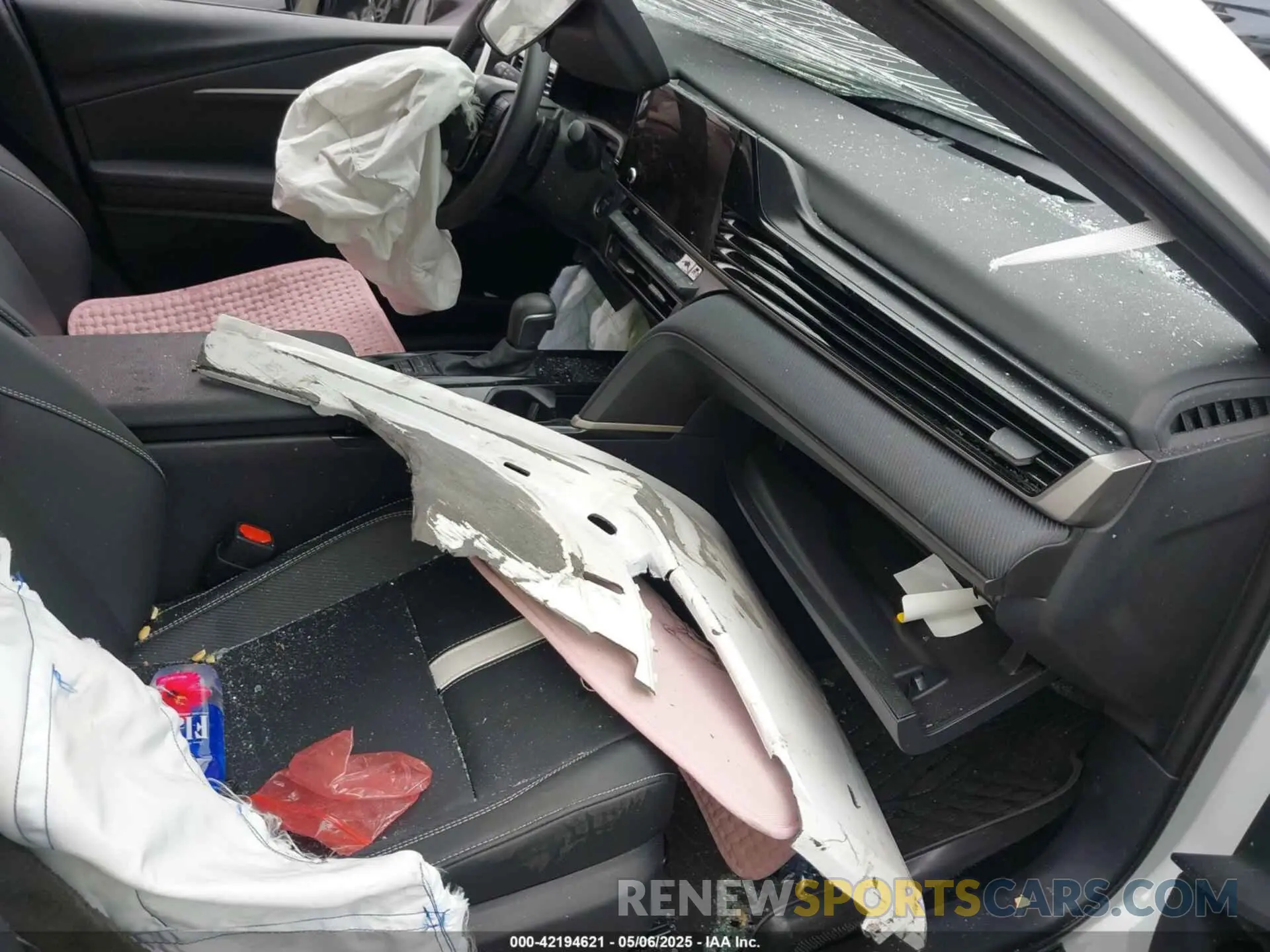 5 fotografías del automóvil dañado 4T1DAACK4SU557518 TOYOTA CAMRY 2025
