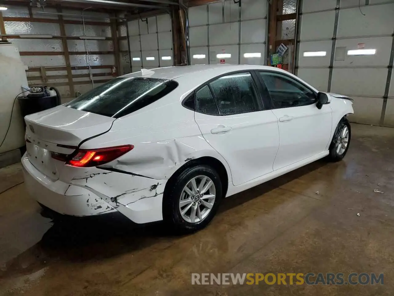 3 fotografías del automóvil dañado 4T1DAACK4SU574383 TOYOTA CAMRY 2025