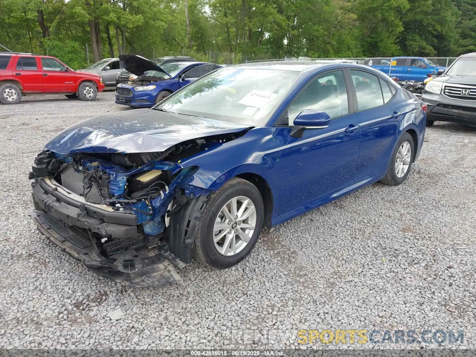 2 fotografías del automóvil dañado 4T1DAACK5SU004537 TOYOTA CAMRY 2025