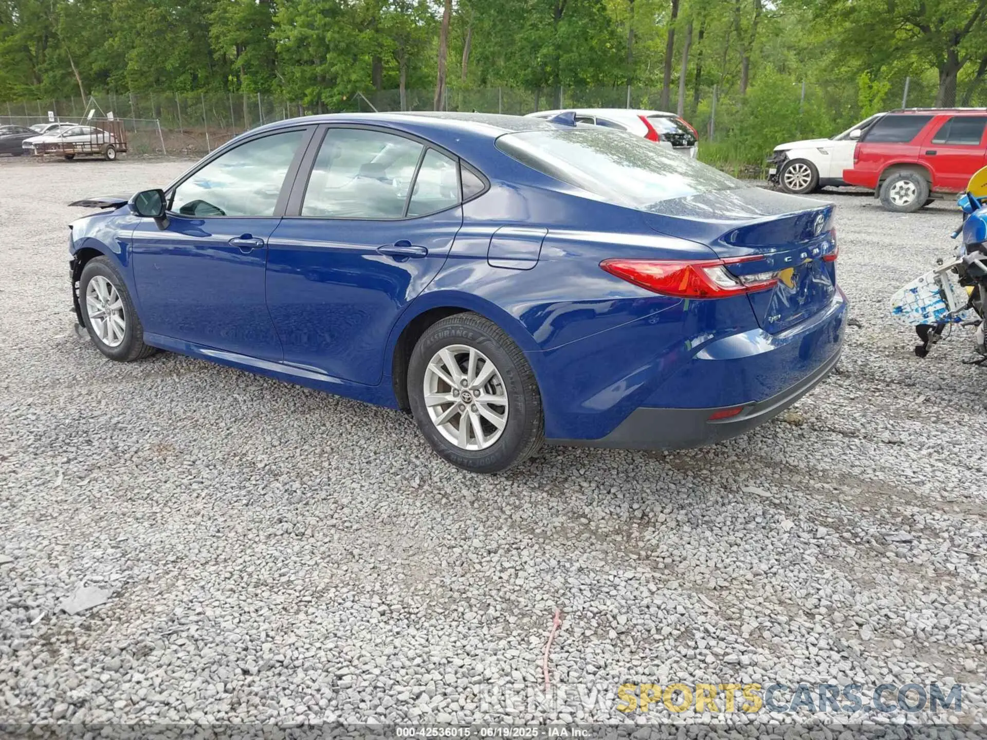 3 fotografías del automóvil dañado 4T1DAACK5SU004537 TOYOTA CAMRY 2025