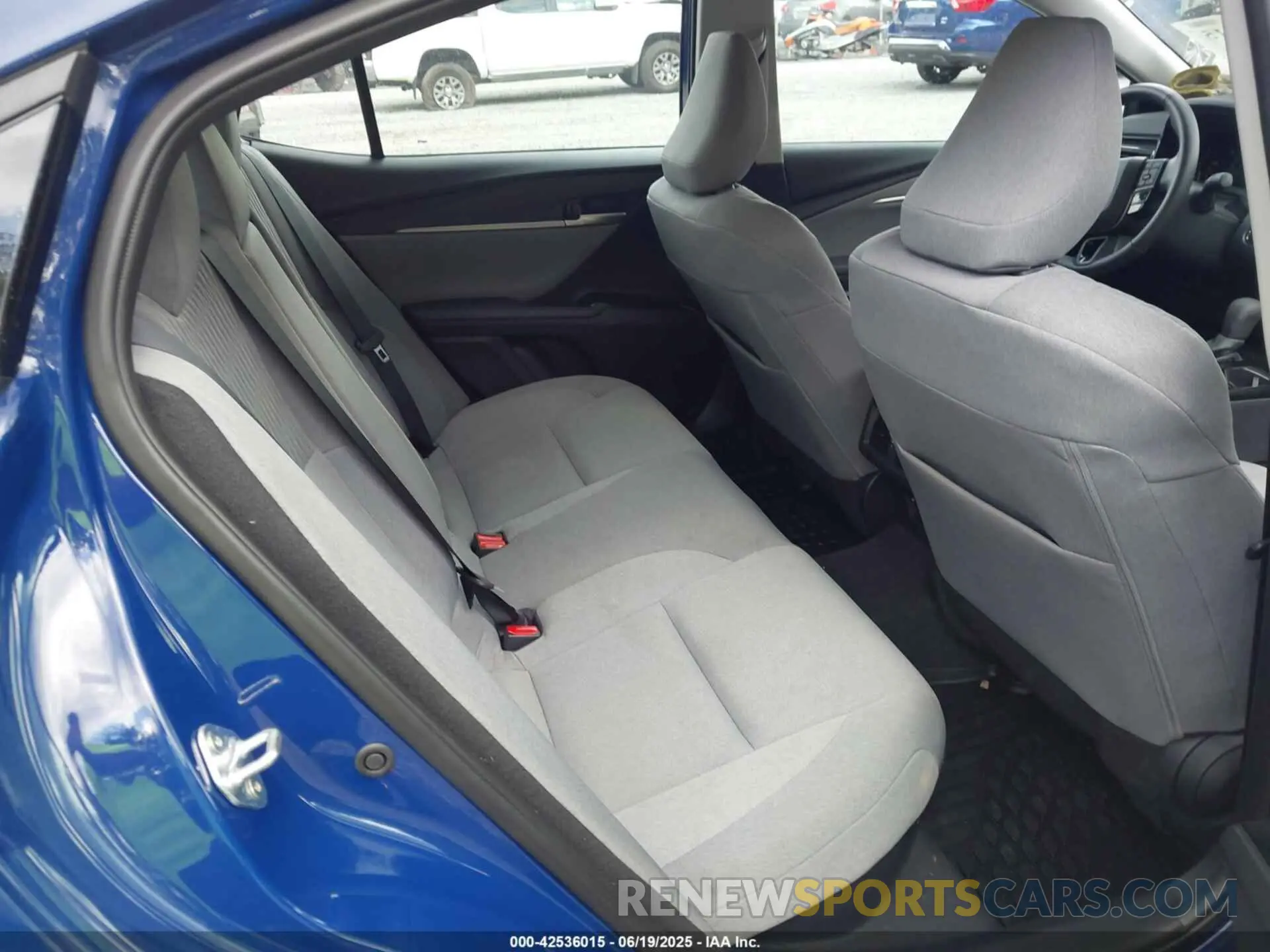 8 fotografías del automóvil dañado 4T1DAACK5SU004537 TOYOTA CAMRY 2025
