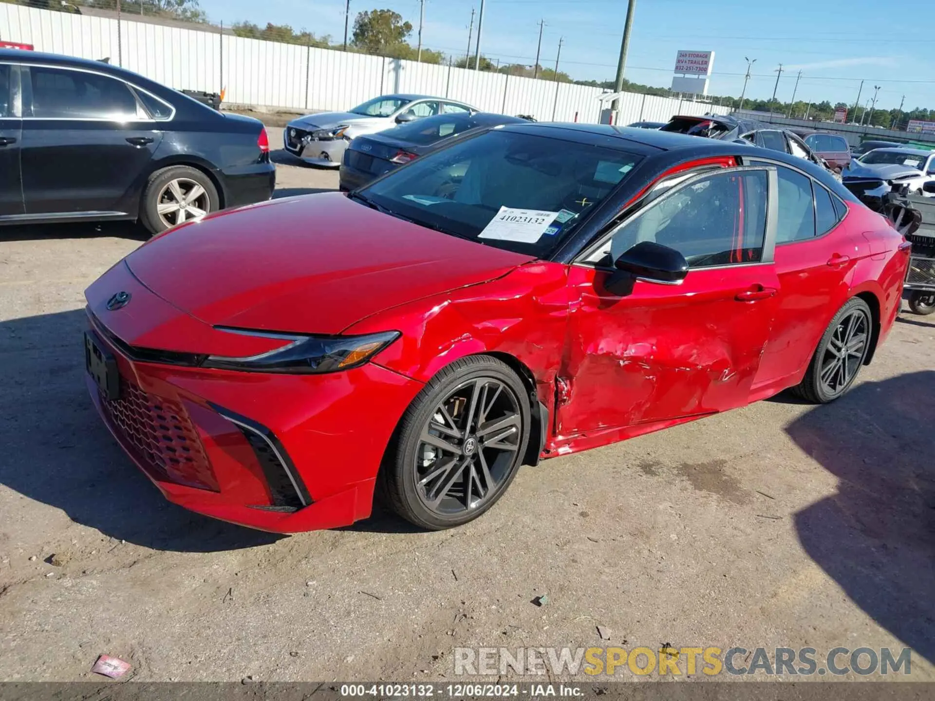 2 fotografías del automóvil dañado 4T1DAACK5SU006708 TOYOTA CAMRY 2025