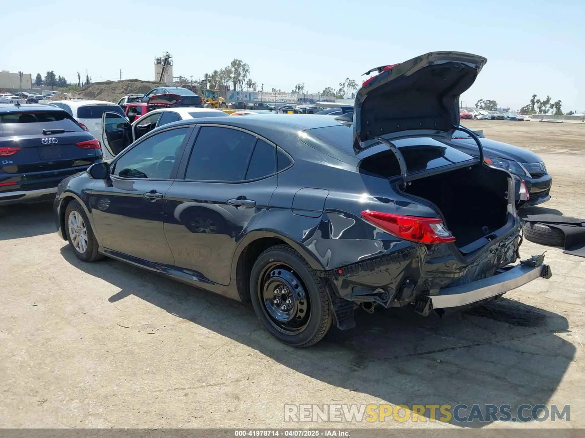 3 fotografías del automóvil dañado 4T1DAACK5SU008796 TOYOTA CAMRY 2025