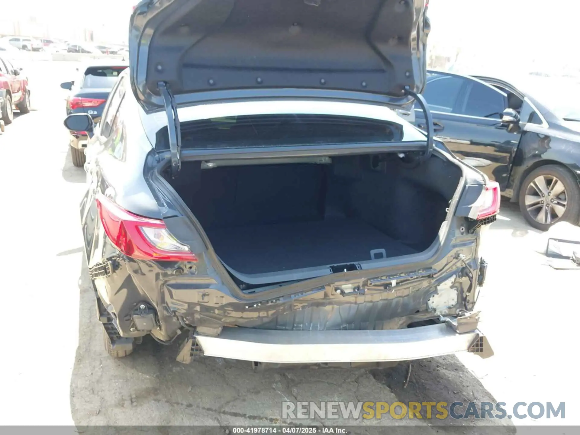 6 fotografías del automóvil dañado 4T1DAACK5SU008796 TOYOTA CAMRY 2025