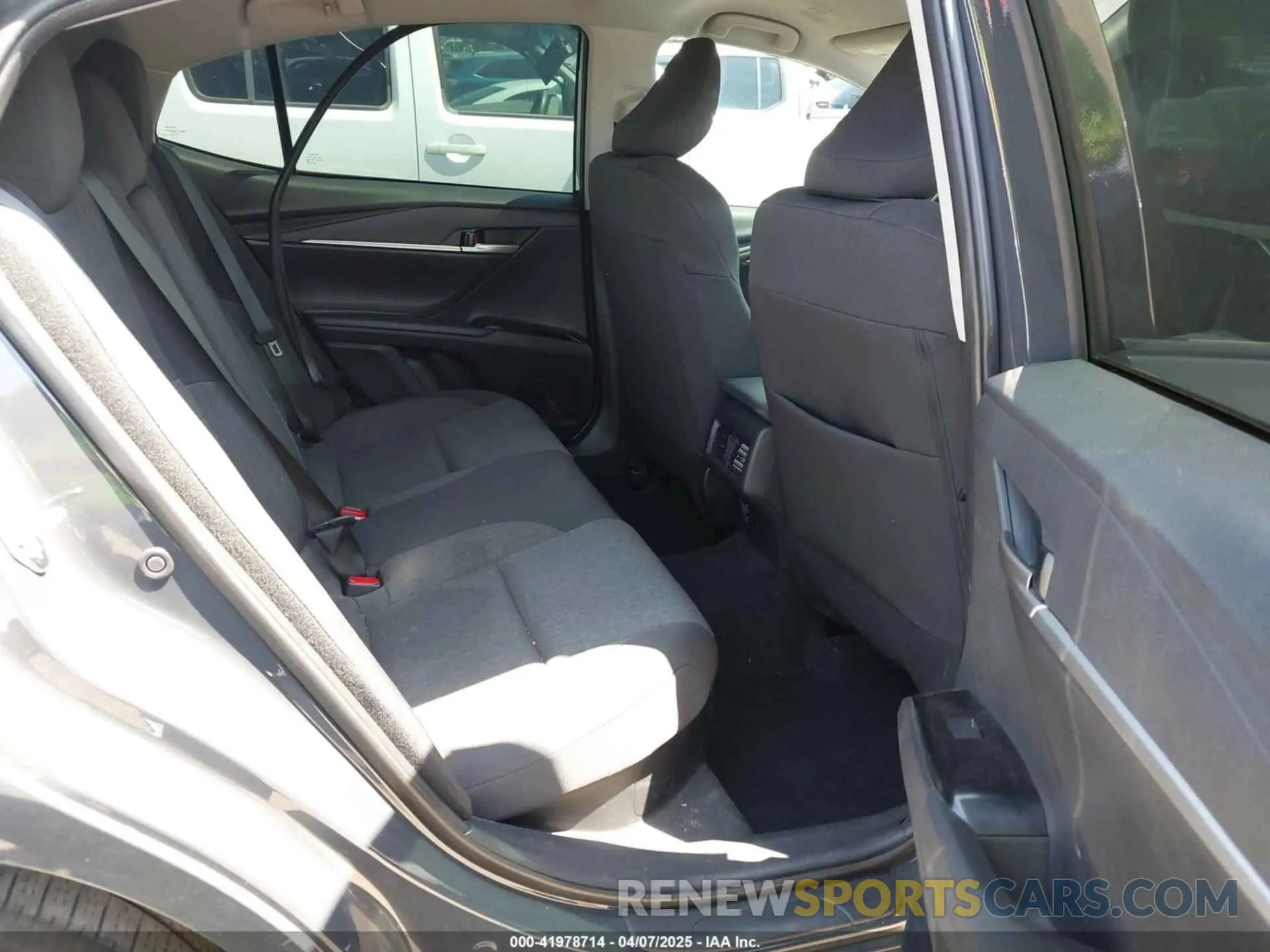 8 fotografías del automóvil dañado 4T1DAACK5SU008796 TOYOTA CAMRY 2025