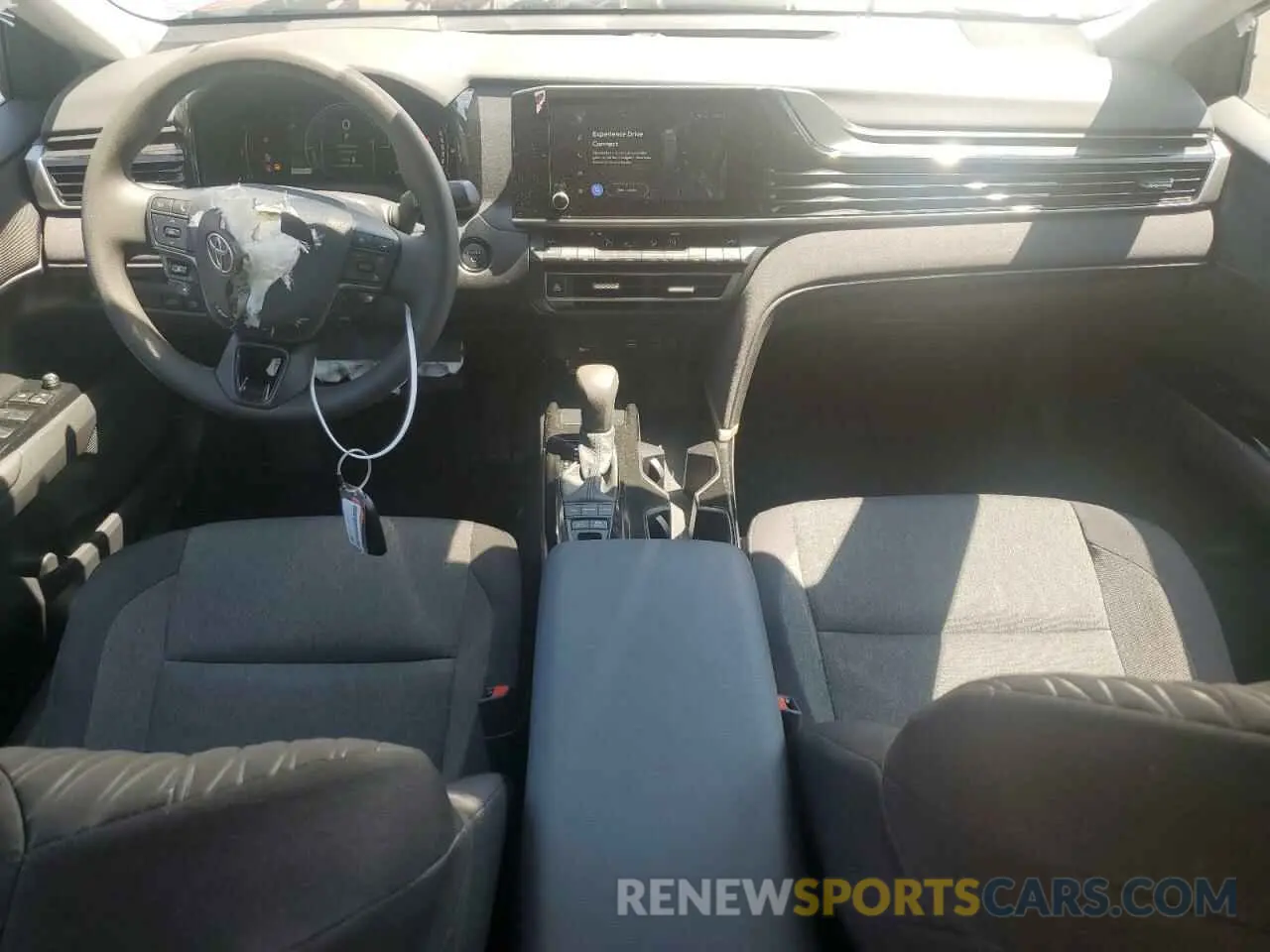 8 fotografías del automóvil dañado 4T1DAACK5SU034606 TOYOTA CAMRY 2025
