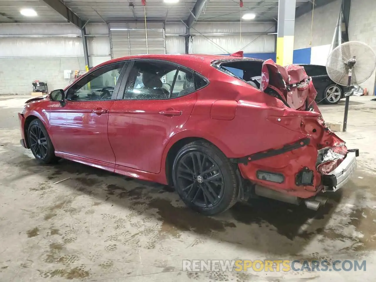 2 fotografías del automóvil dañado 4T1DAACK5SU036551 TOYOTA CAMRY 2025