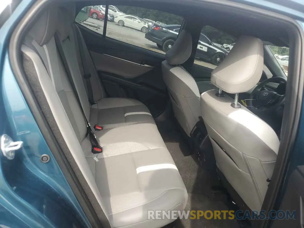 10 fotografías del automóvil dañado 4T1DAACK5SU037859 TOYOTA CAMRY 2025