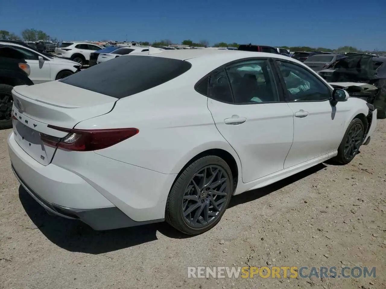 3 fotografías del automóvil dañado 4T1DAACK5SU046495 TOYOTA CAMRY 2025