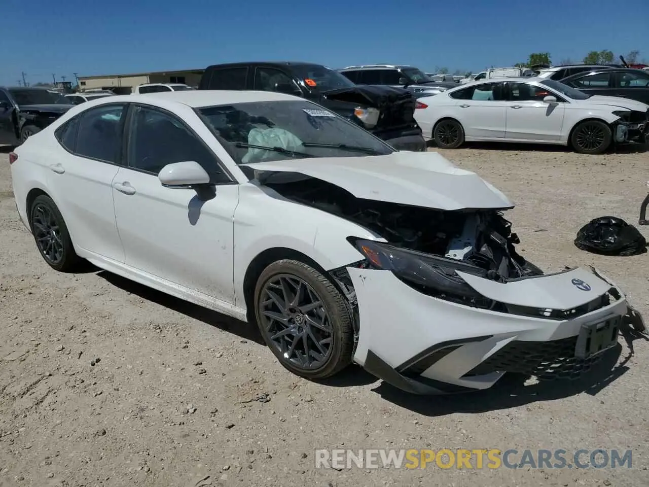4 fotografías del automóvil dañado 4T1DAACK5SU046495 TOYOTA CAMRY 2025