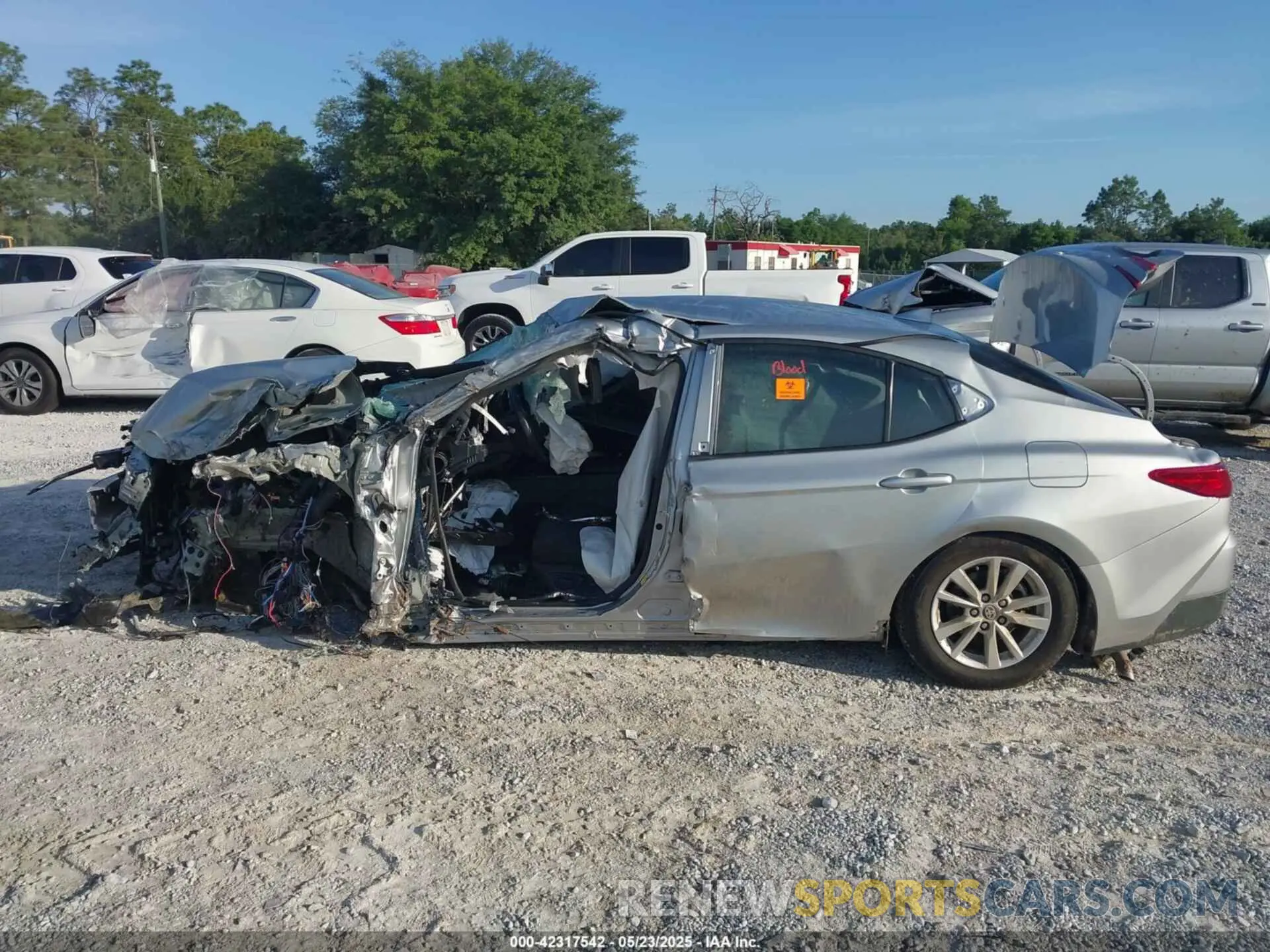 13 fotografías del automóvil dañado 4T1DAACK5SU046593 TOYOTA CAMRY 2025