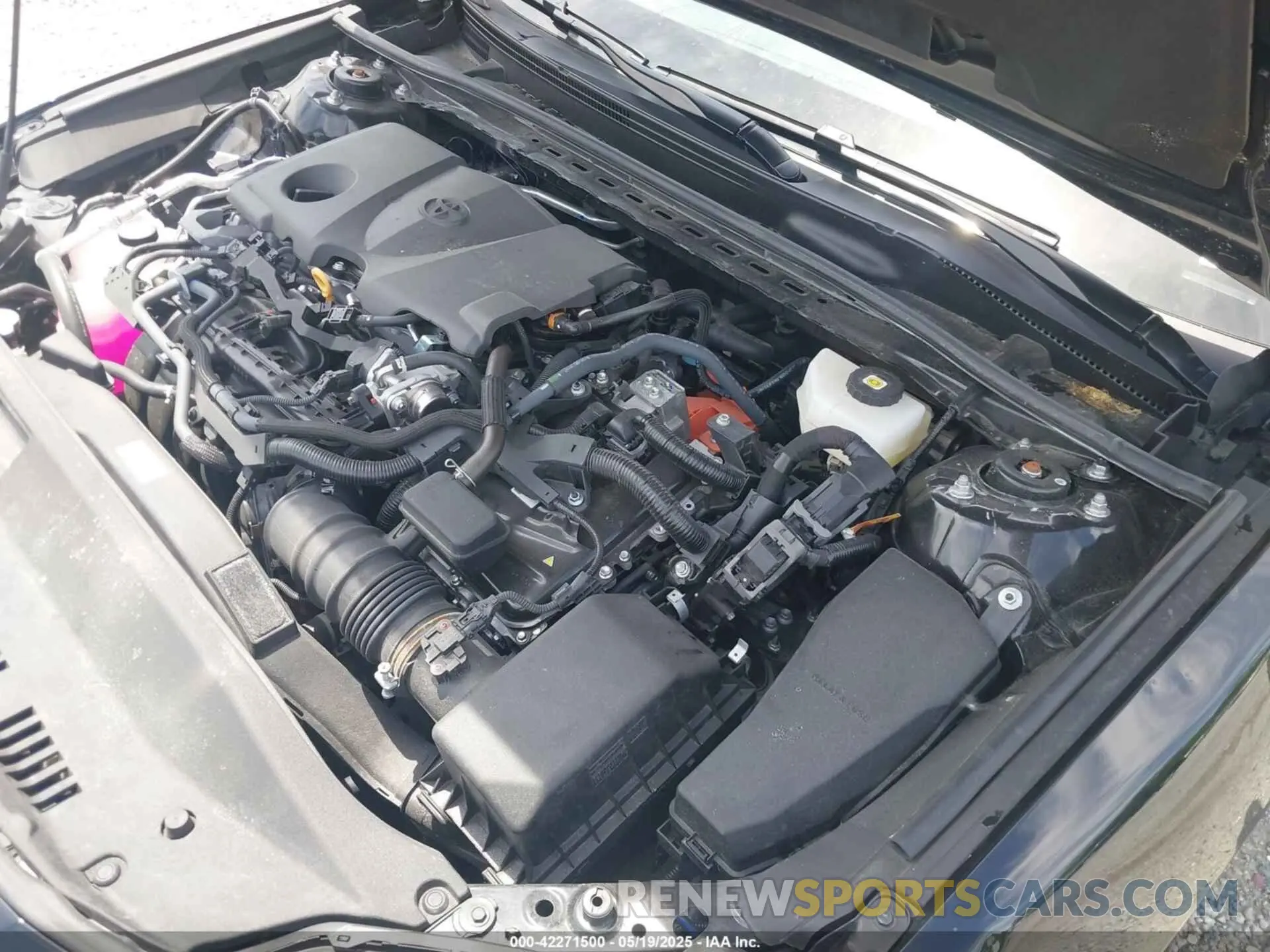 10 fotografías del automóvil dañado 4T1DAACK5SU047551 TOYOTA CAMRY 2025