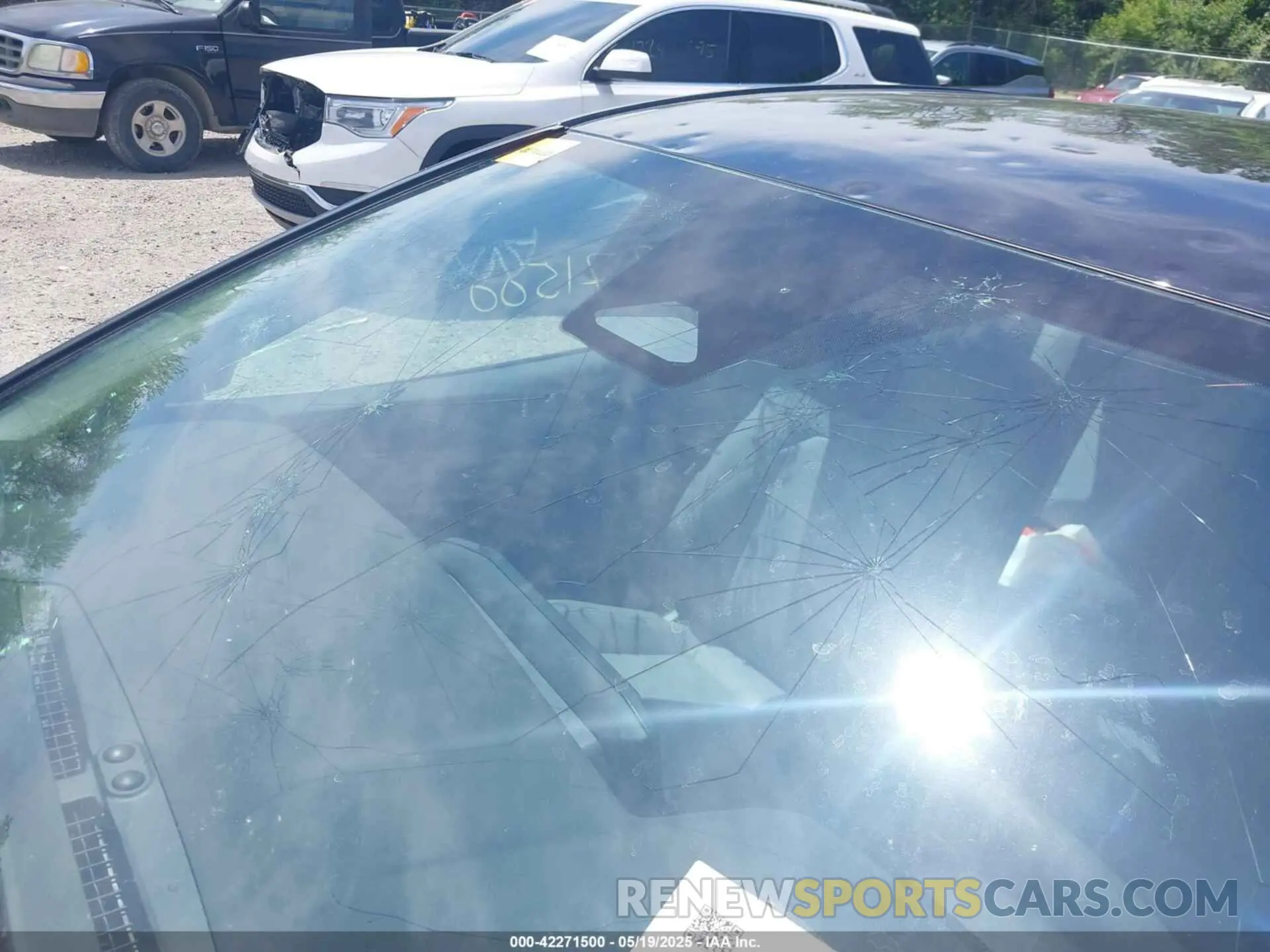 19 fotografías del automóvil dañado 4T1DAACK5SU047551 TOYOTA CAMRY 2025