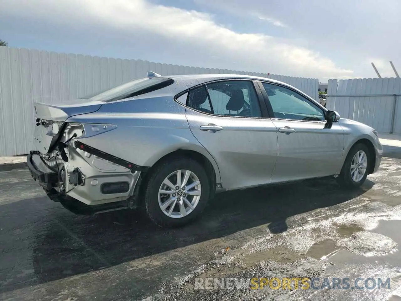 3 fotografías del automóvil dañado 4T1DAACK5SU060154 TOYOTA CAMRY 2025