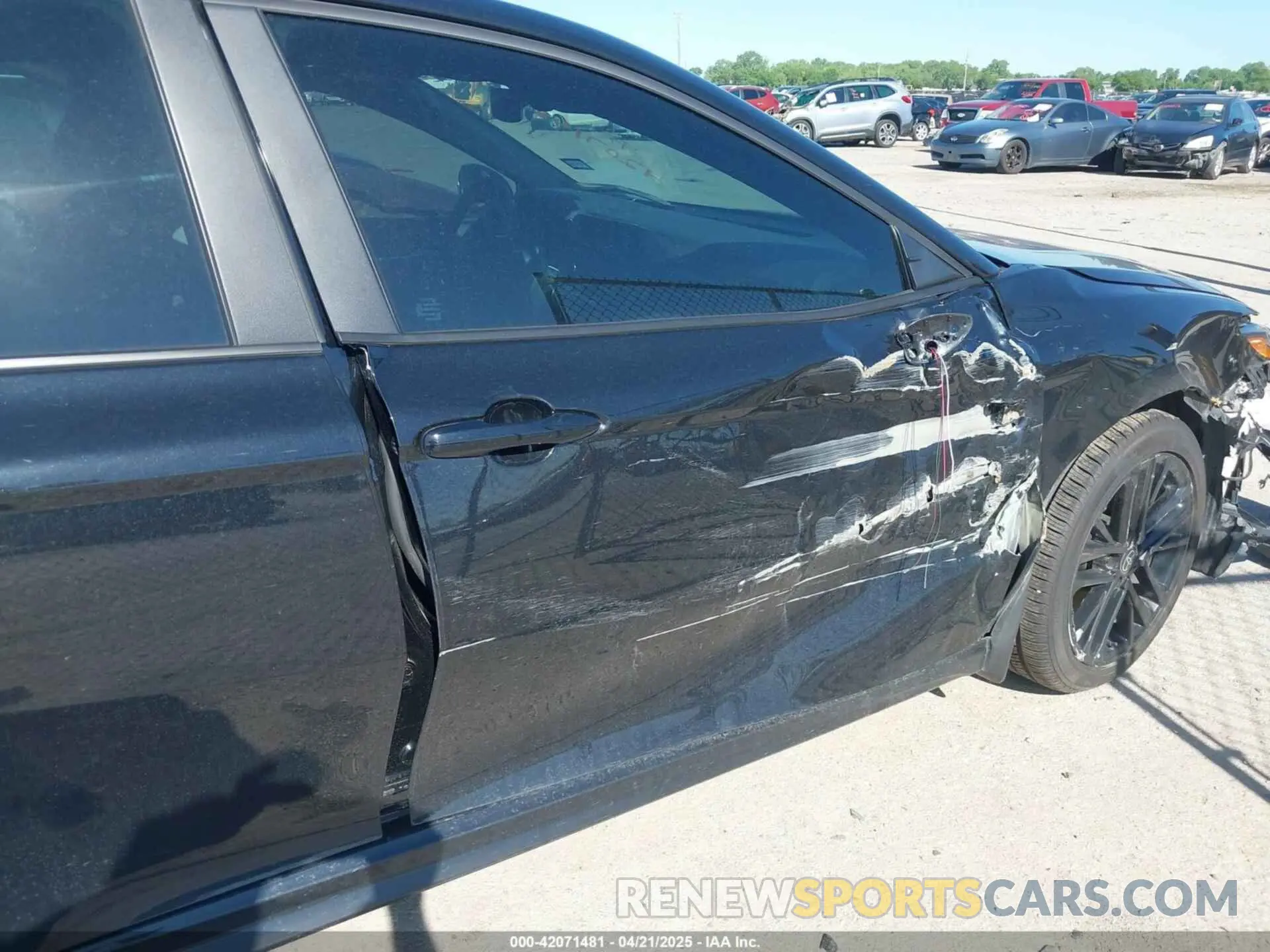 19 fotografías del automóvil dañado 4T1DAACK5SU060848 TOYOTA CAMRY 2025