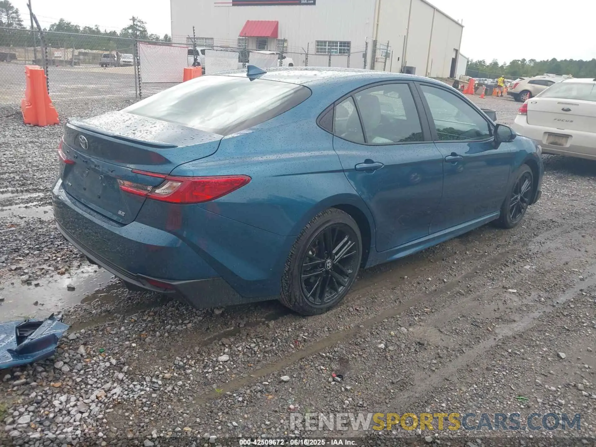 4 fotografías del automóvil dañado 4T1DAACK5SU060980 TOYOTA CAMRY 2025