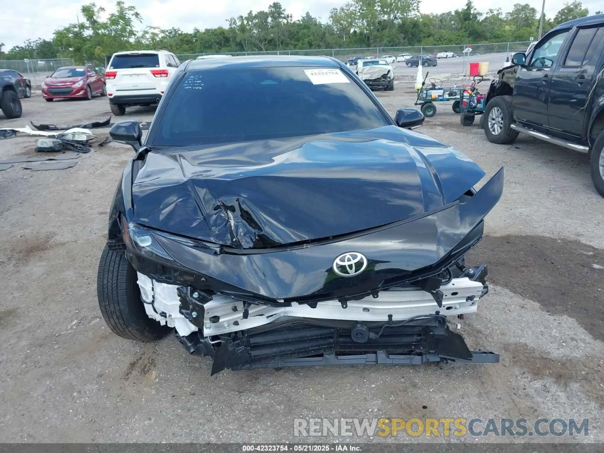 13 fotografías del automóvil dañado 4T1DAACK5SU108929 TOYOTA CAMRY 2025