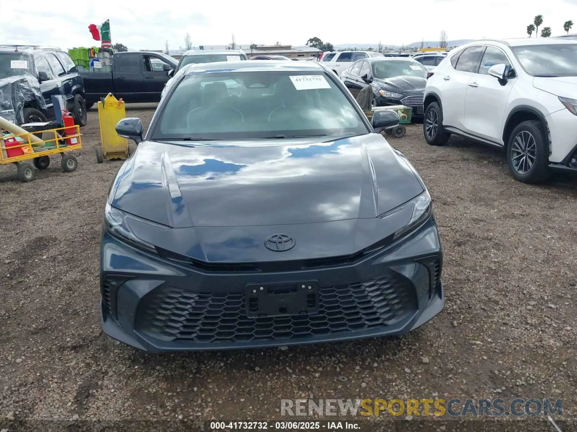 13 fotografías del automóvil dañado 4T1DAACK5SU111104 TOYOTA CAMRY 2025