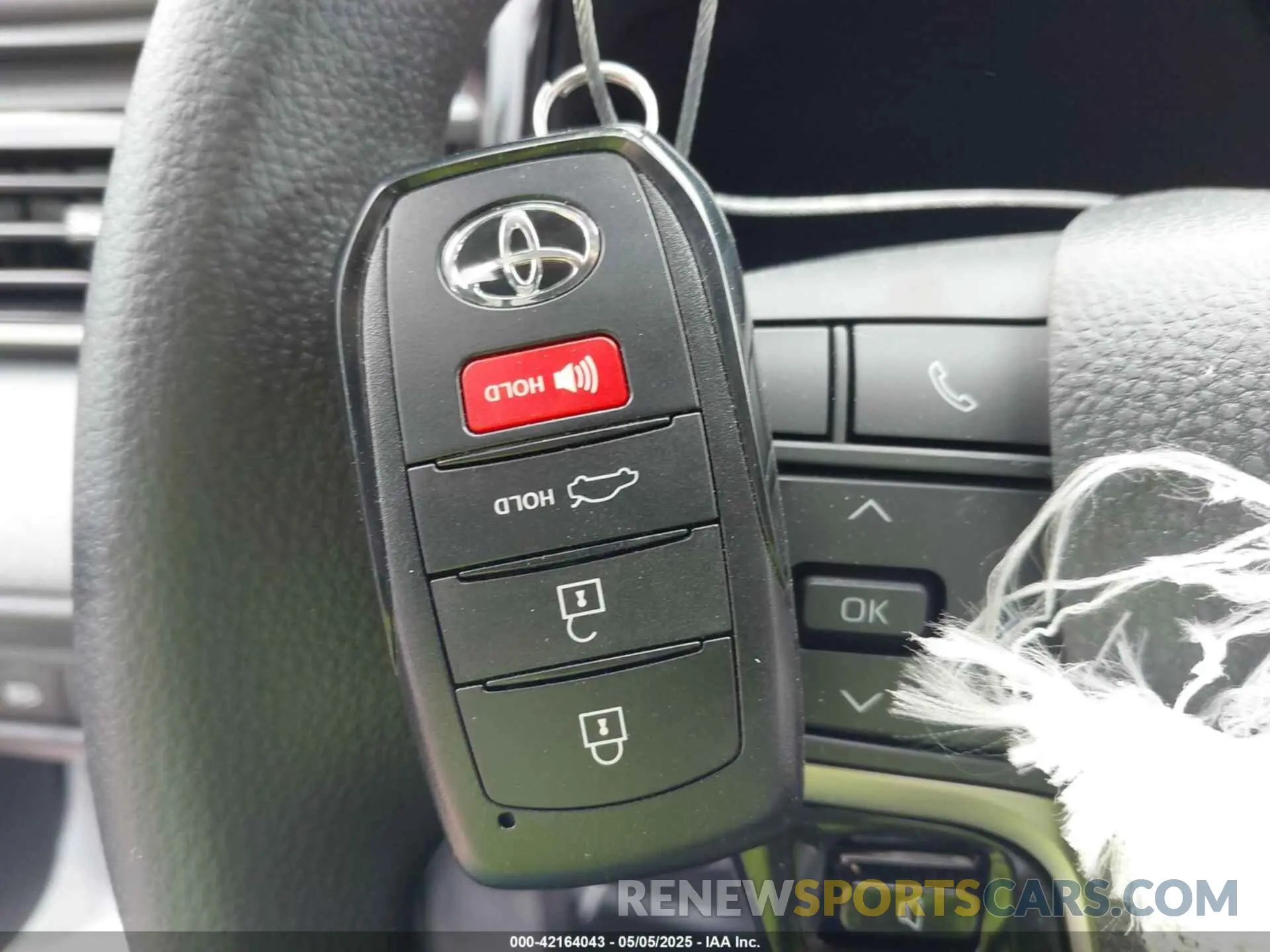 11 fotografías del automóvil dañado 4T1DAACK5SU140182 TOYOTA CAMRY 2025