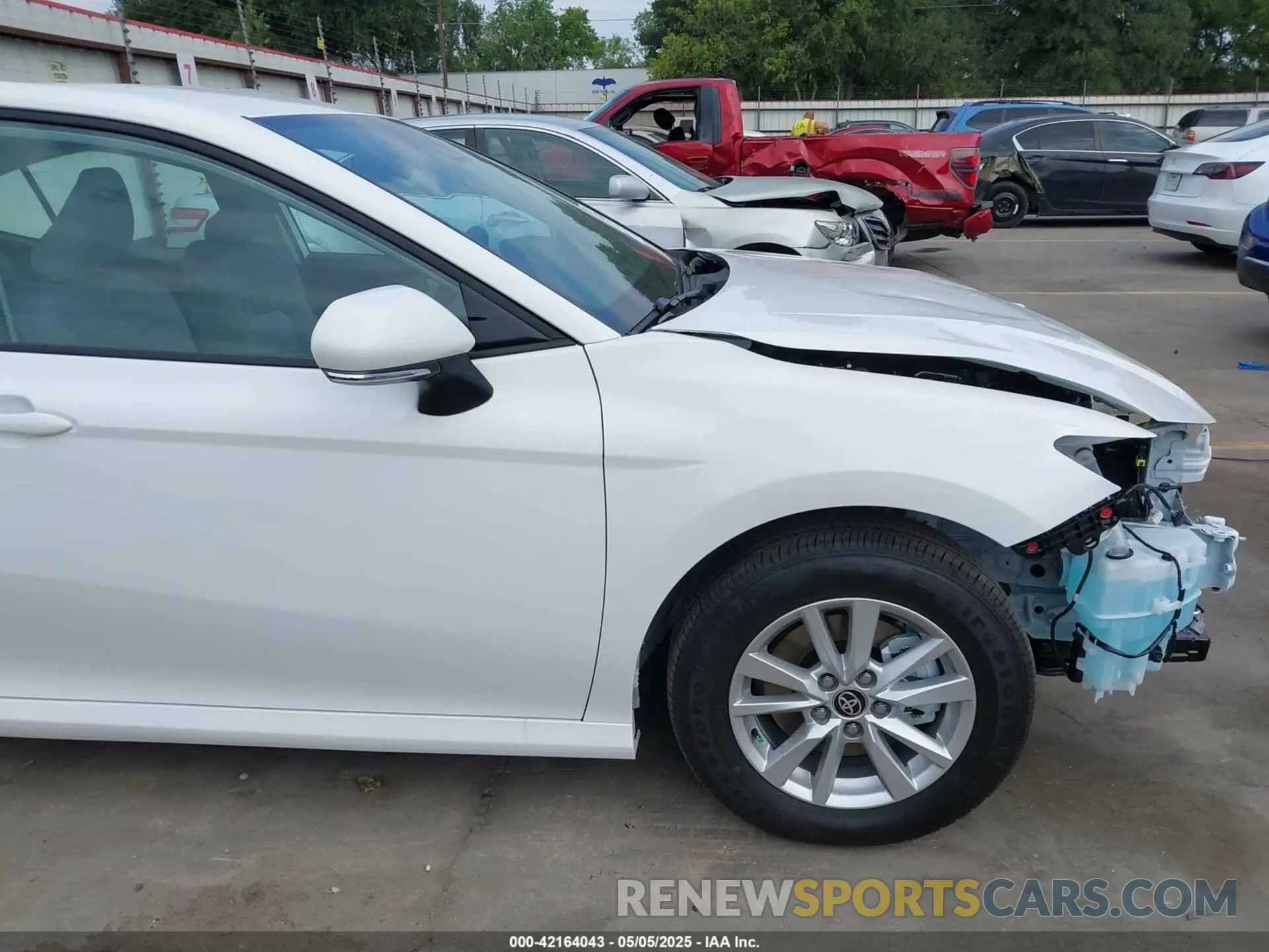 20 fotografías del automóvil dañado 4T1DAACK5SU140182 TOYOTA CAMRY 2025