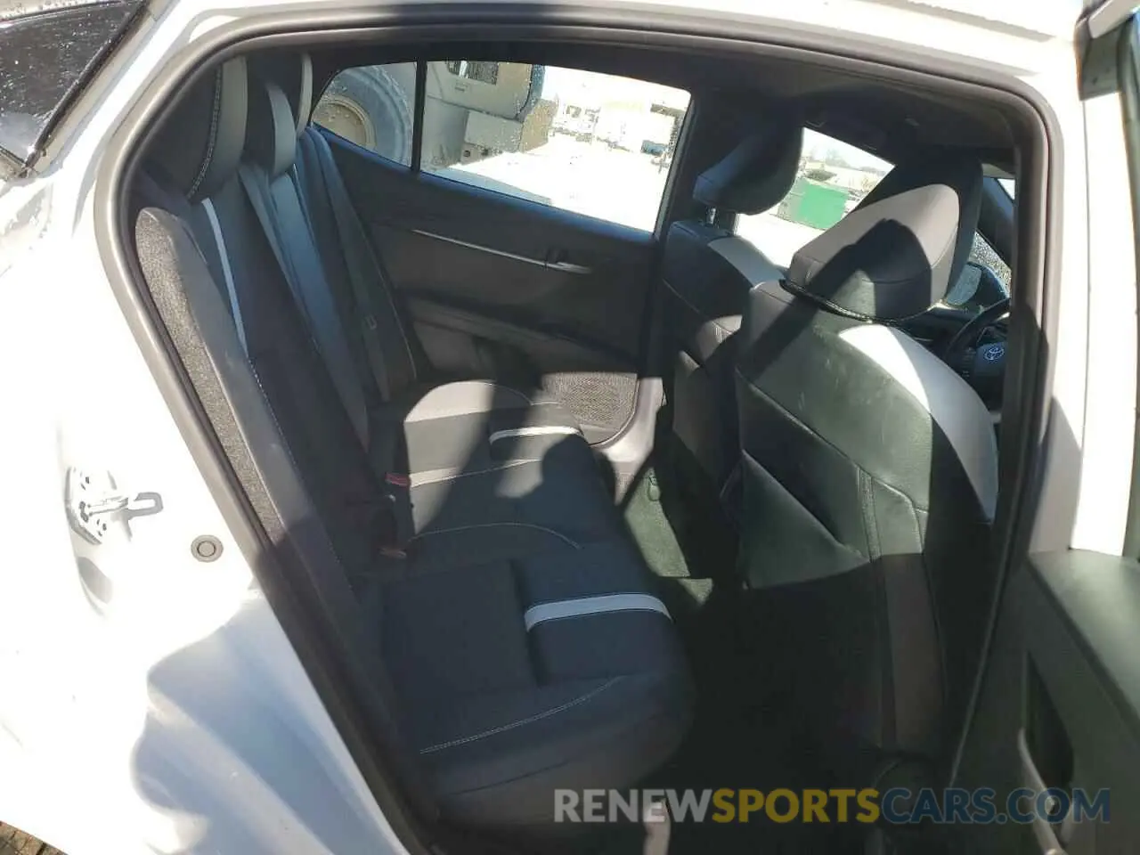 10 fotografías del automóvil dañado 4T1DAACK5SU519411 TOYOTA CAMRY 2025
