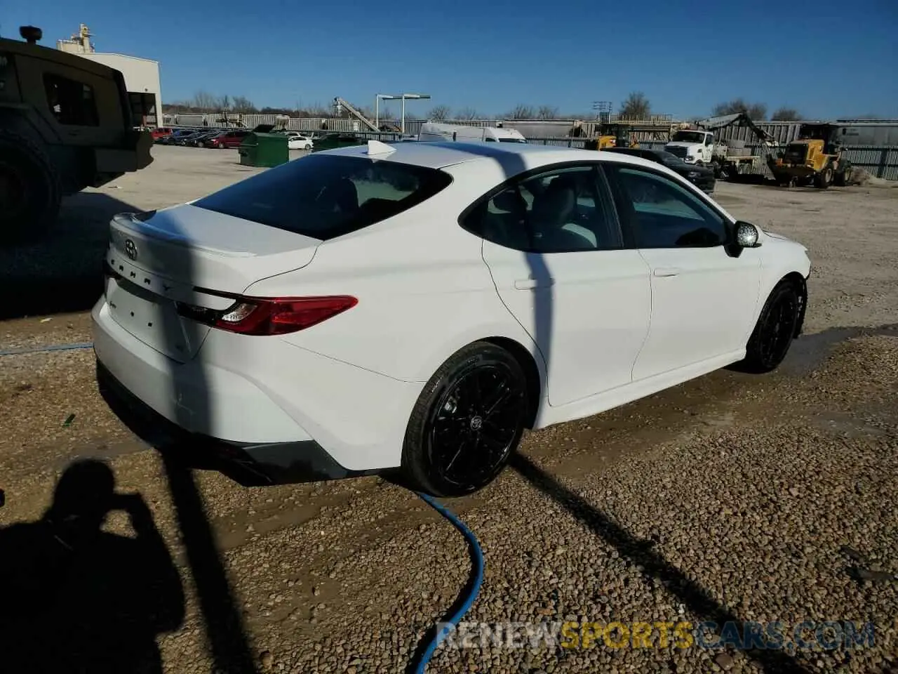 3 fotografías del automóvil dañado 4T1DAACK5SU519411 TOYOTA CAMRY 2025