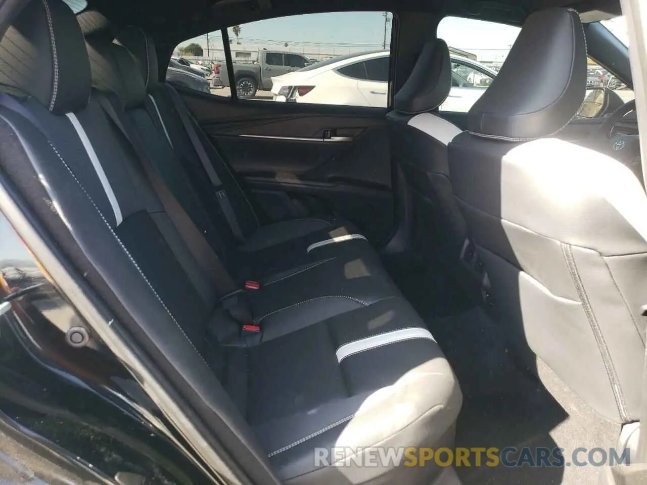 10 fotografías del automóvil dañado 4T1DAACK5SU559410 TOYOTA CAMRY 2025