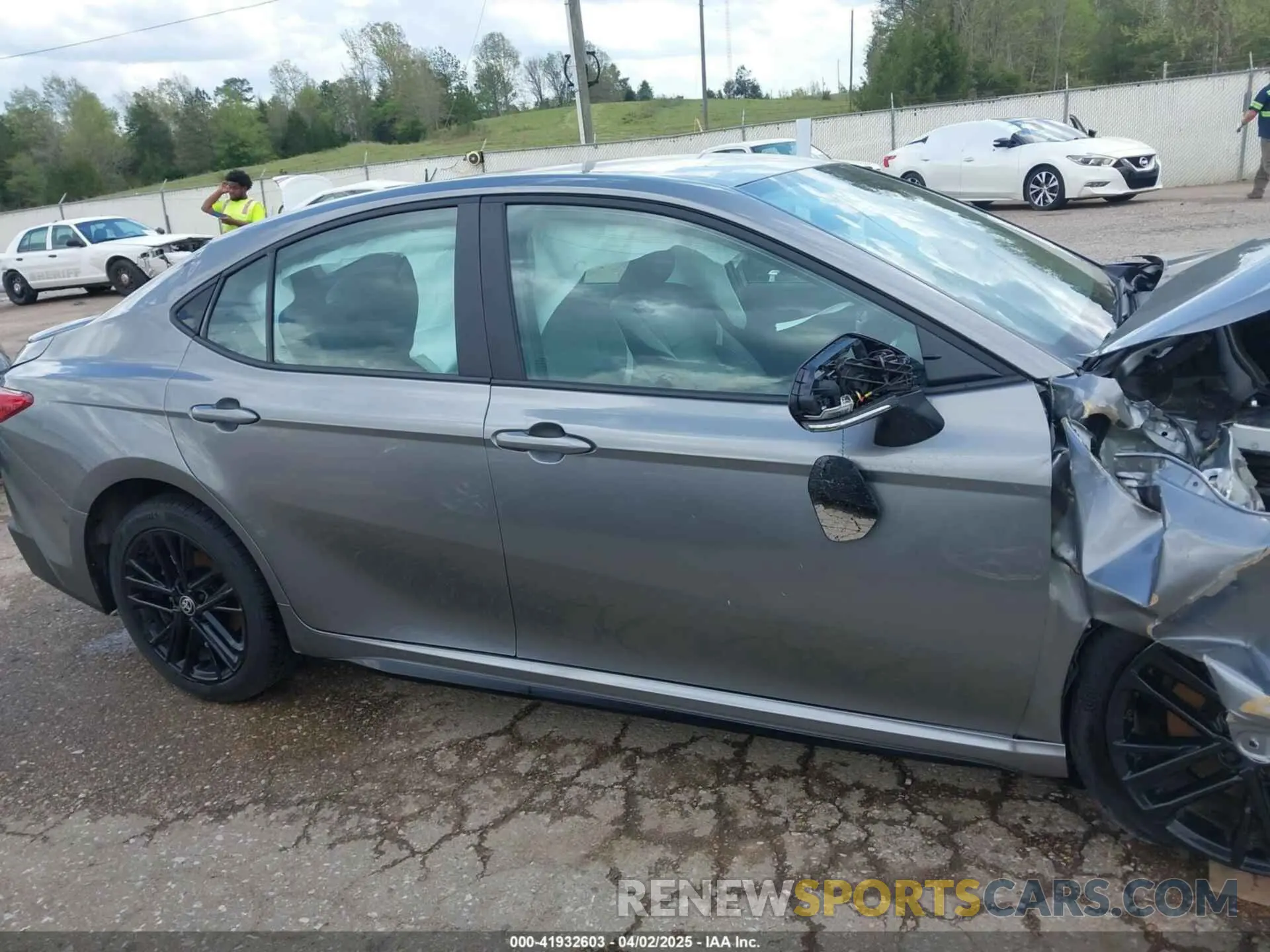 13 fotografías del automóvil dañado 4T1DAACK5SU578491 TOYOTA CAMRY 2025