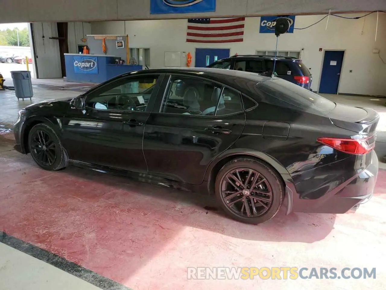 2 fotografías del automóvil dañado 4T1DAACK6SU004045 TOYOTA CAMRY 2025