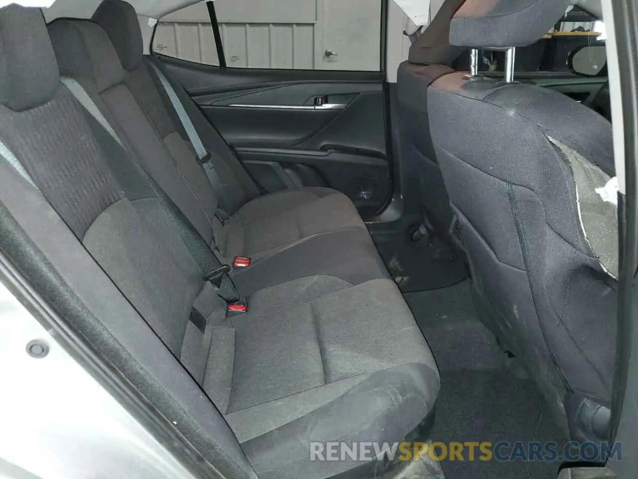 10 fotografías del automóvil dañado 4T1DAACK6SU004840 TOYOTA CAMRY 2025