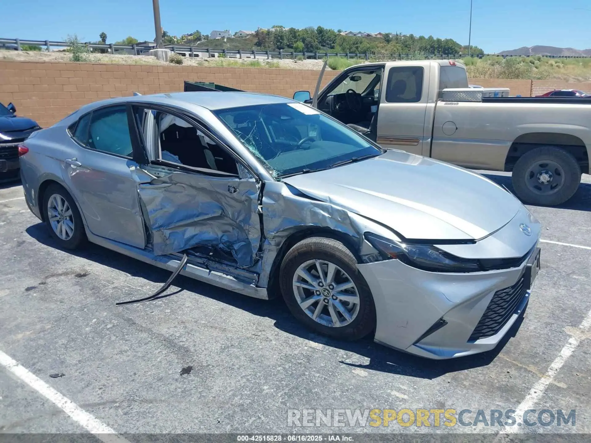1 fotografías del automóvil dañado 4T1DAACK6SU011934 TOYOTA CAMRY 2025
