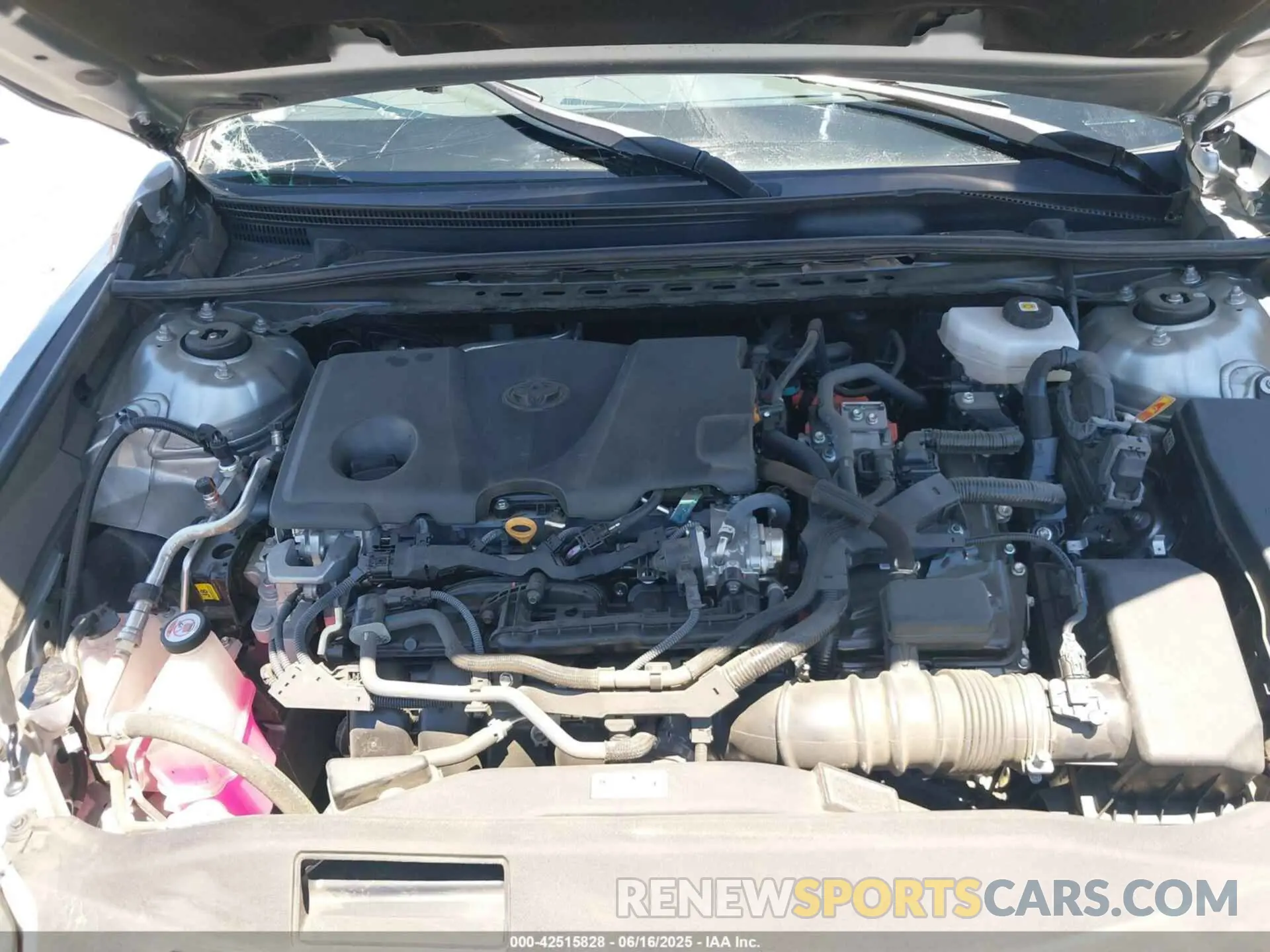 10 fotografías del automóvil dañado 4T1DAACK6SU011934 TOYOTA CAMRY 2025