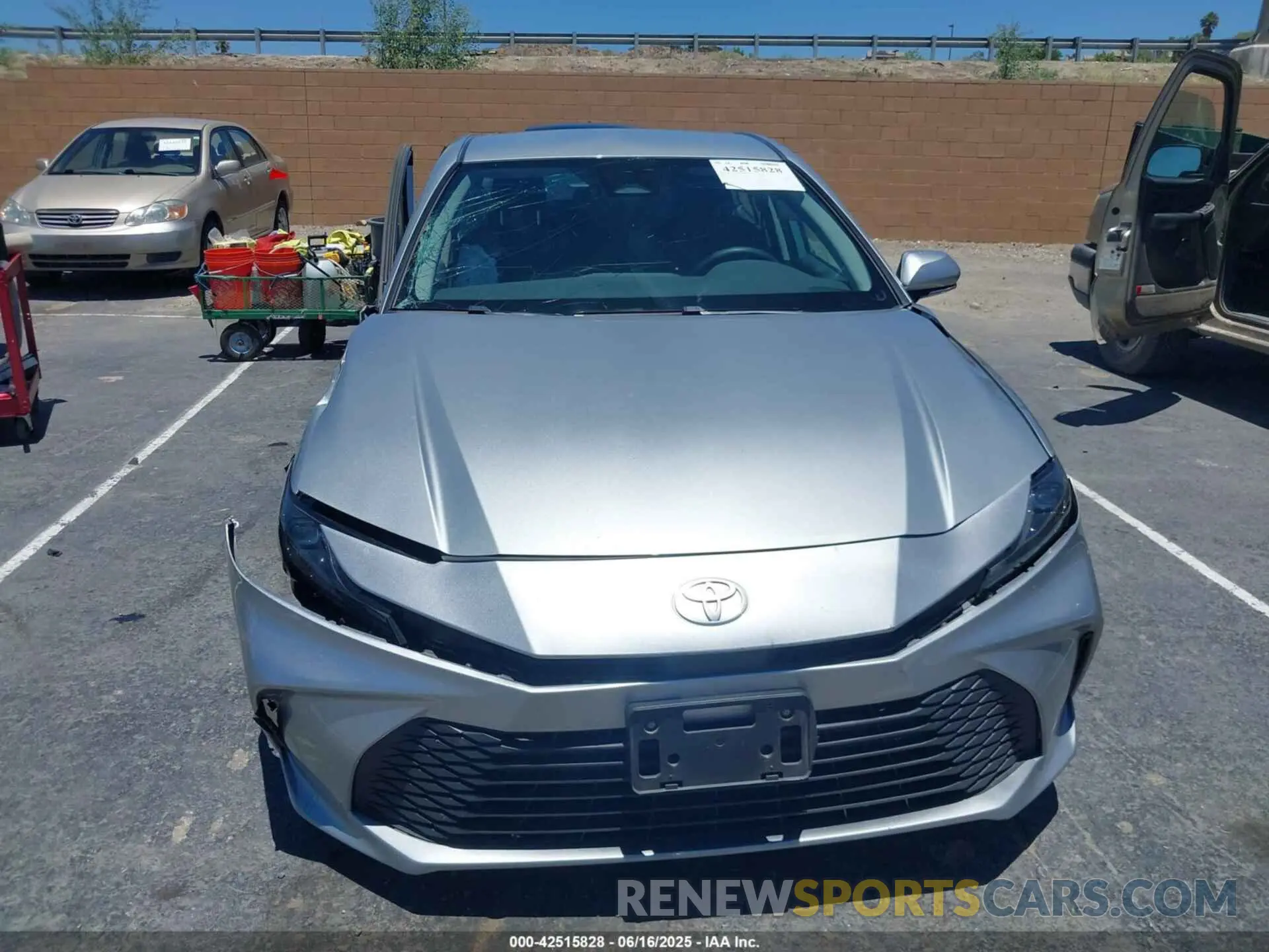11 fotografías del automóvil dañado 4T1DAACK6SU011934 TOYOTA CAMRY 2025
