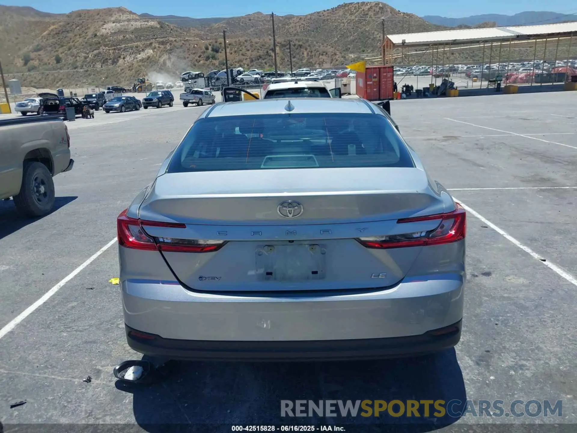 15 fotografías del automóvil dañado 4T1DAACK6SU011934 TOYOTA CAMRY 2025