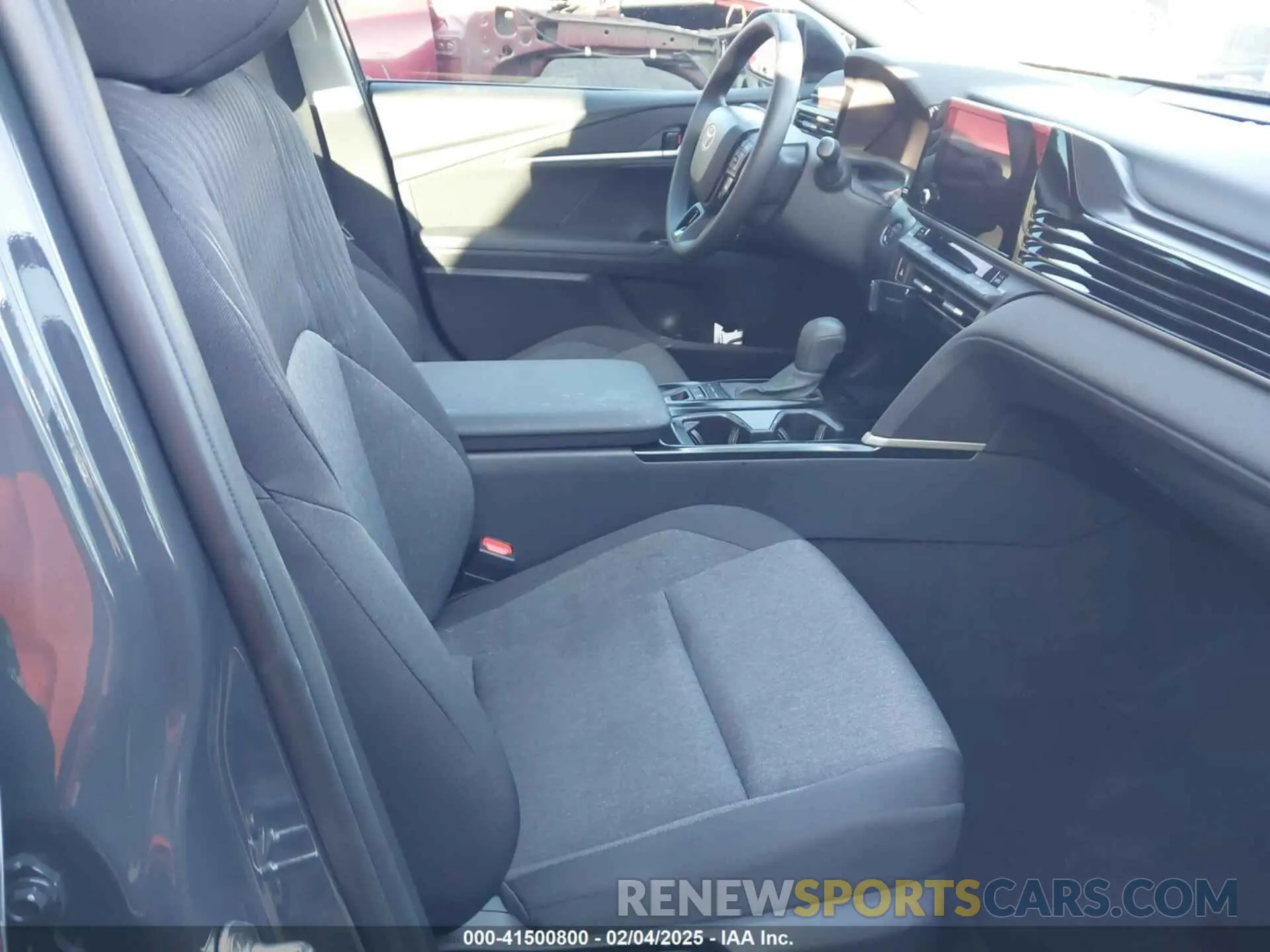 5 fotografías del automóvil dañado 4T1DAACK6SU013957 TOYOTA CAMRY 2025