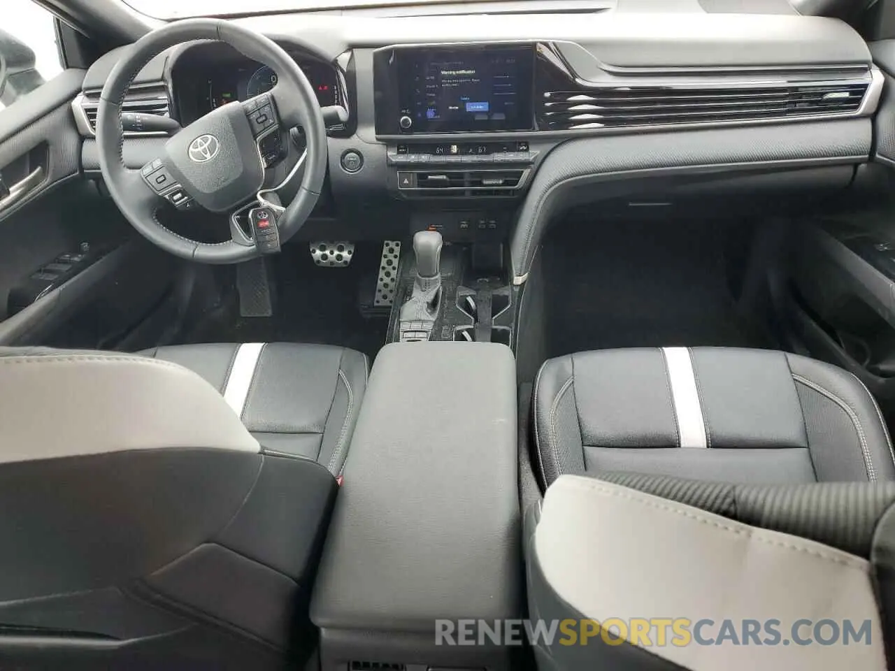 8 fotografías del automóvil dañado 4T1DAACK6SU025512 TOYOTA CAMRY 2025