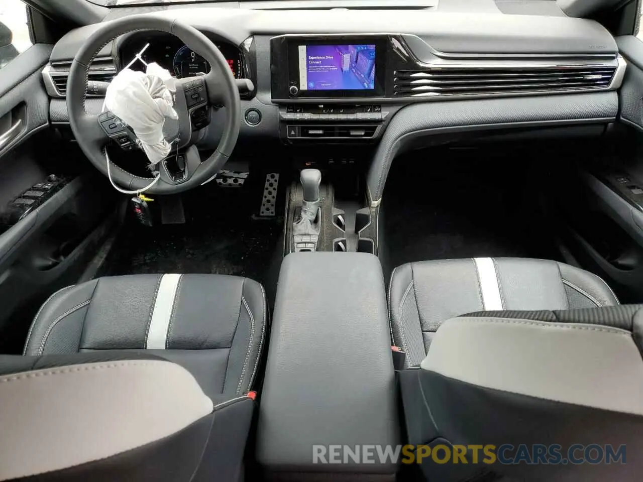 8 fotografías del automóvil dañado 4T1DAACK6SU027261 TOYOTA CAMRY 2025