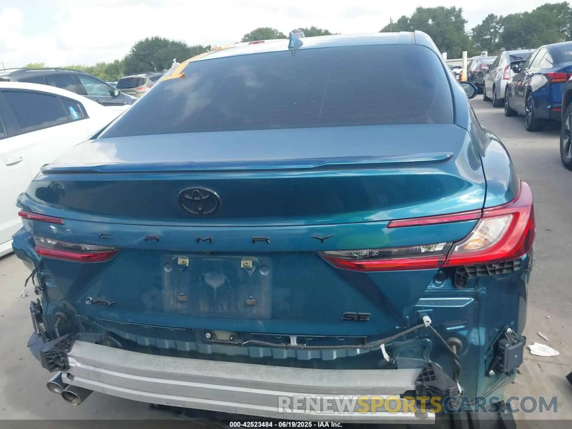 17 fotografías del automóvil dañado 4T1DAACK6SU027597 TOYOTA CAMRY 2025