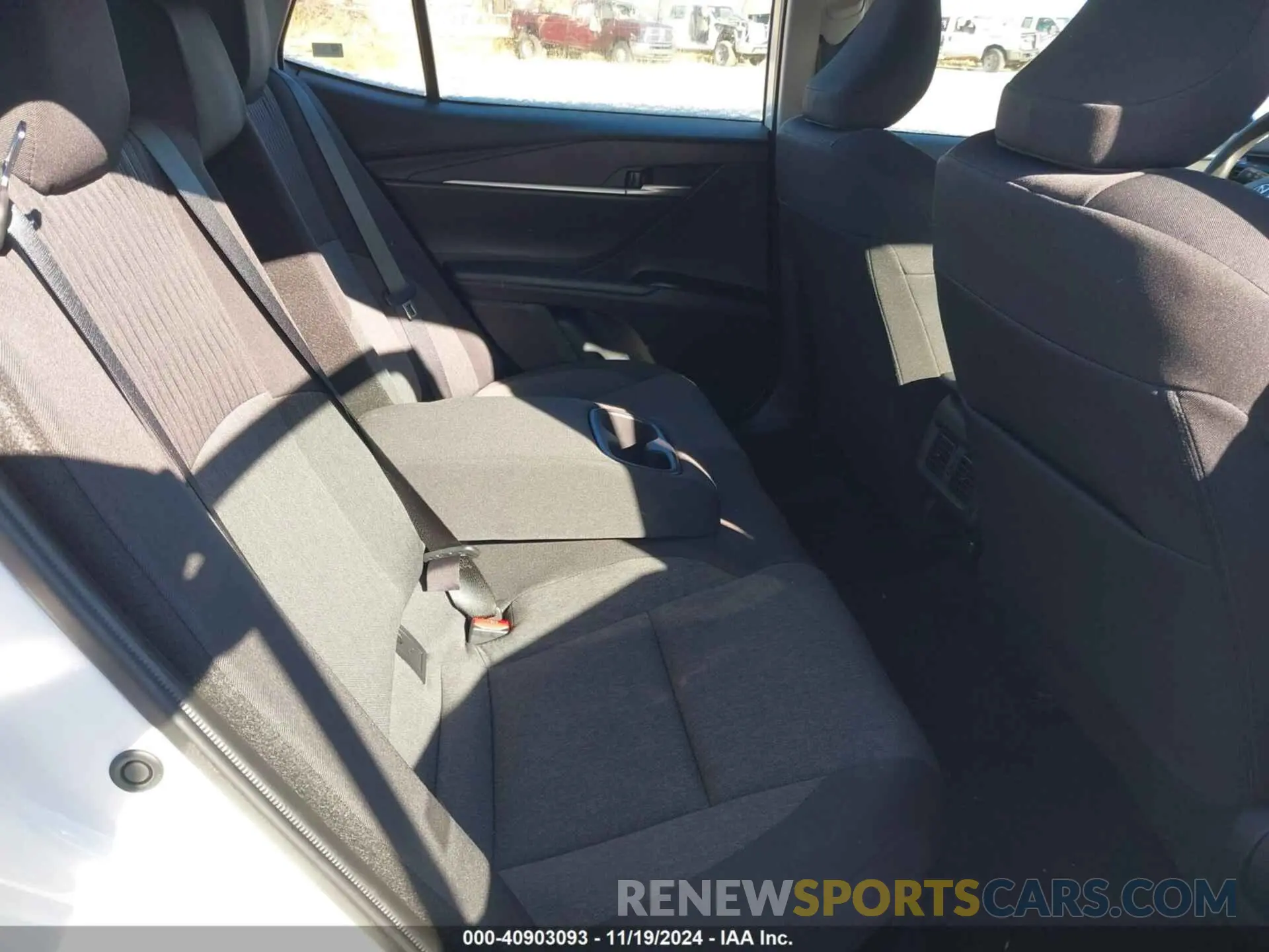 8 fotografías del automóvil dañado 4T1DAACK6SU034095 TOYOTA CAMRY 2025