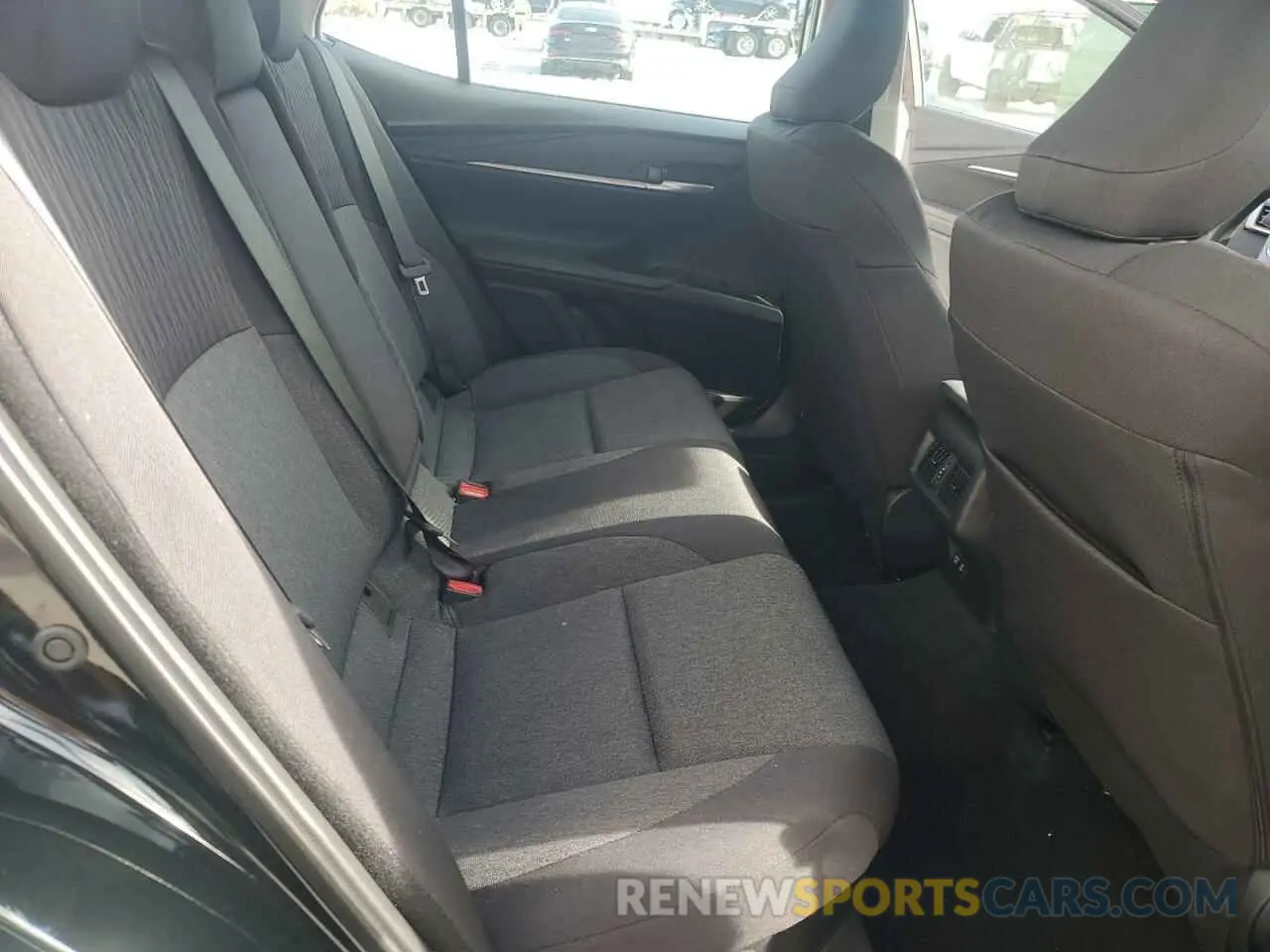 10 fotografías del automóvil dañado 4T1DAACK6SU035716 TOYOTA CAMRY 2025