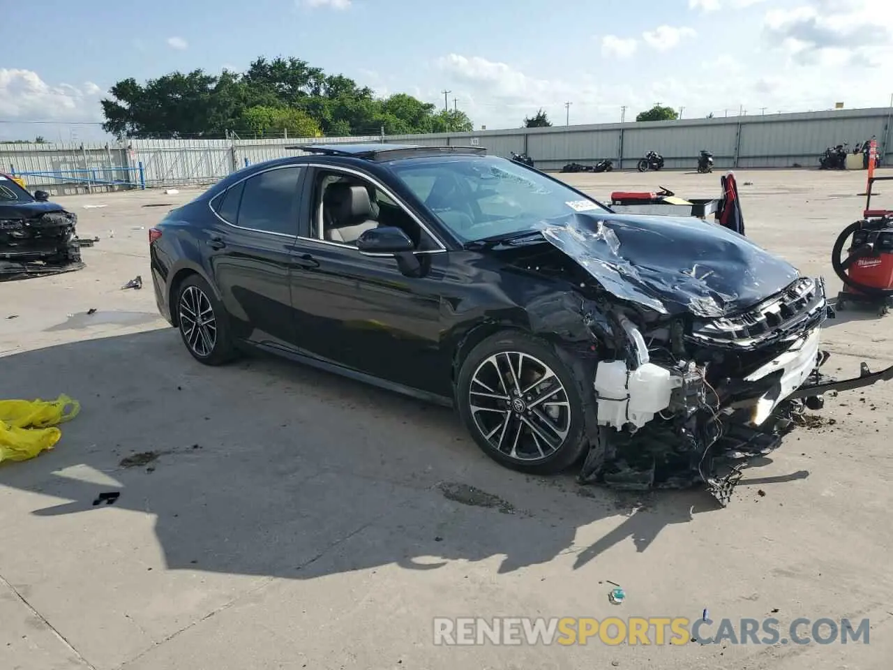 4 fotografías del automóvil dañado 4T1DAACK6SU040155 TOYOTA CAMRY 2025