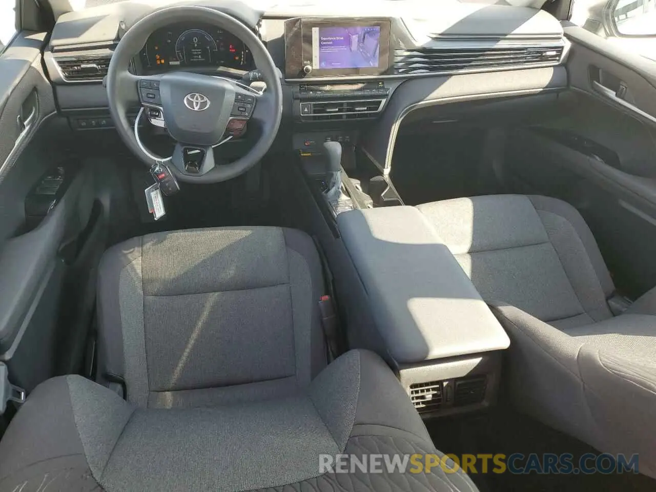8 fotografías del automóvil dañado 4T1DAACK6SU069266 TOYOTA CAMRY 2025